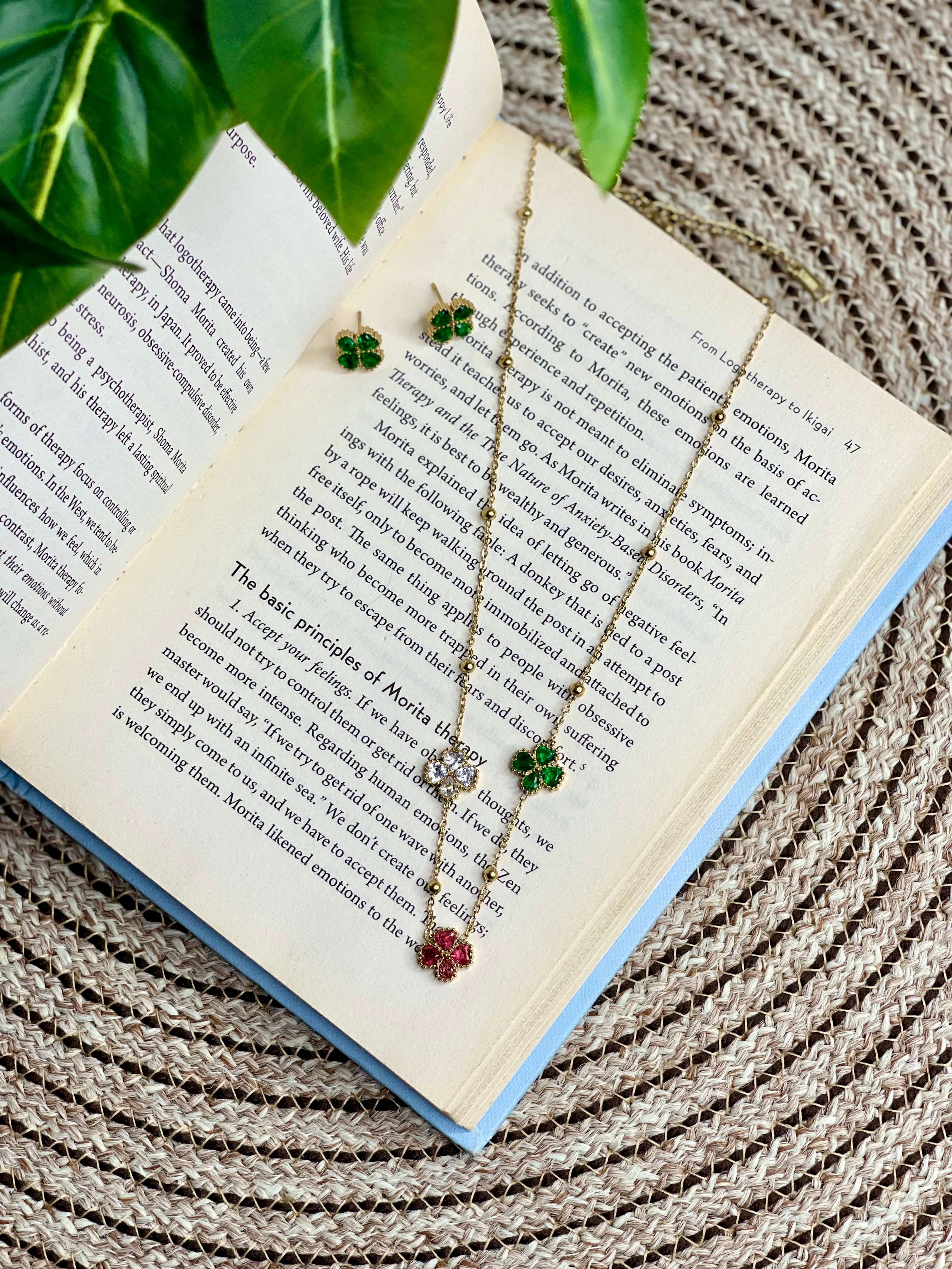 Multi Charm Neckpiece Set