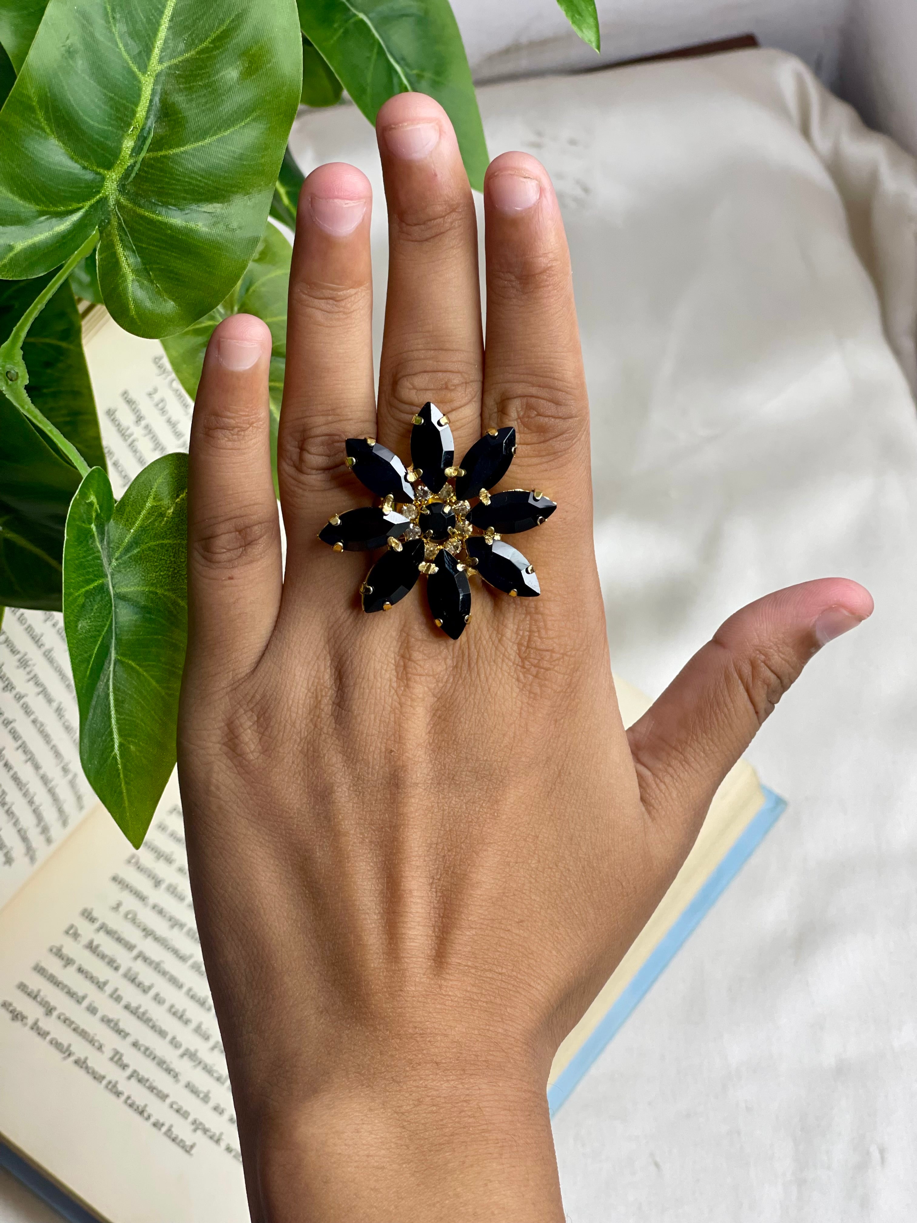 Black Flora Ring