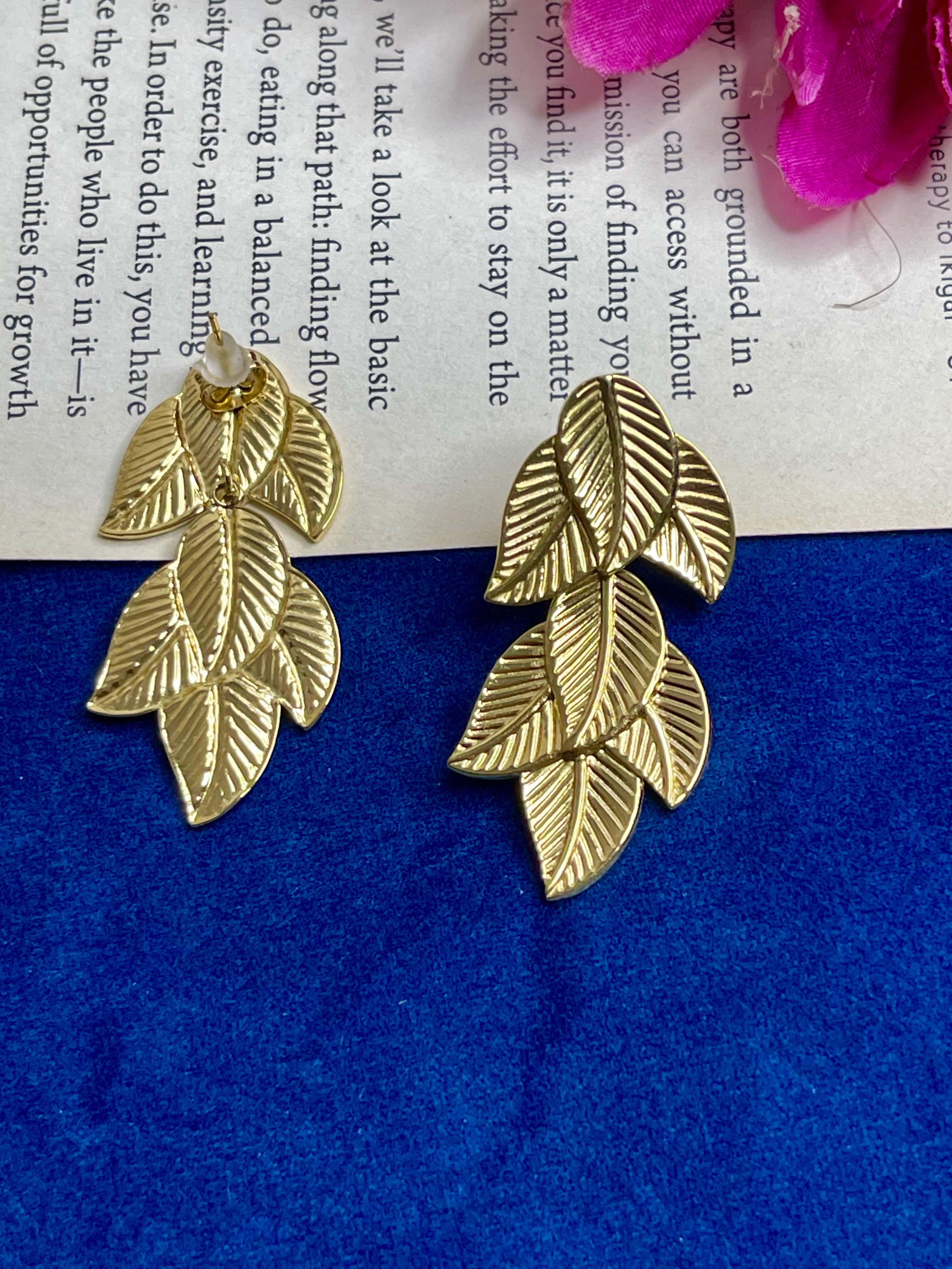 Golden Aurelia Leaf Earings