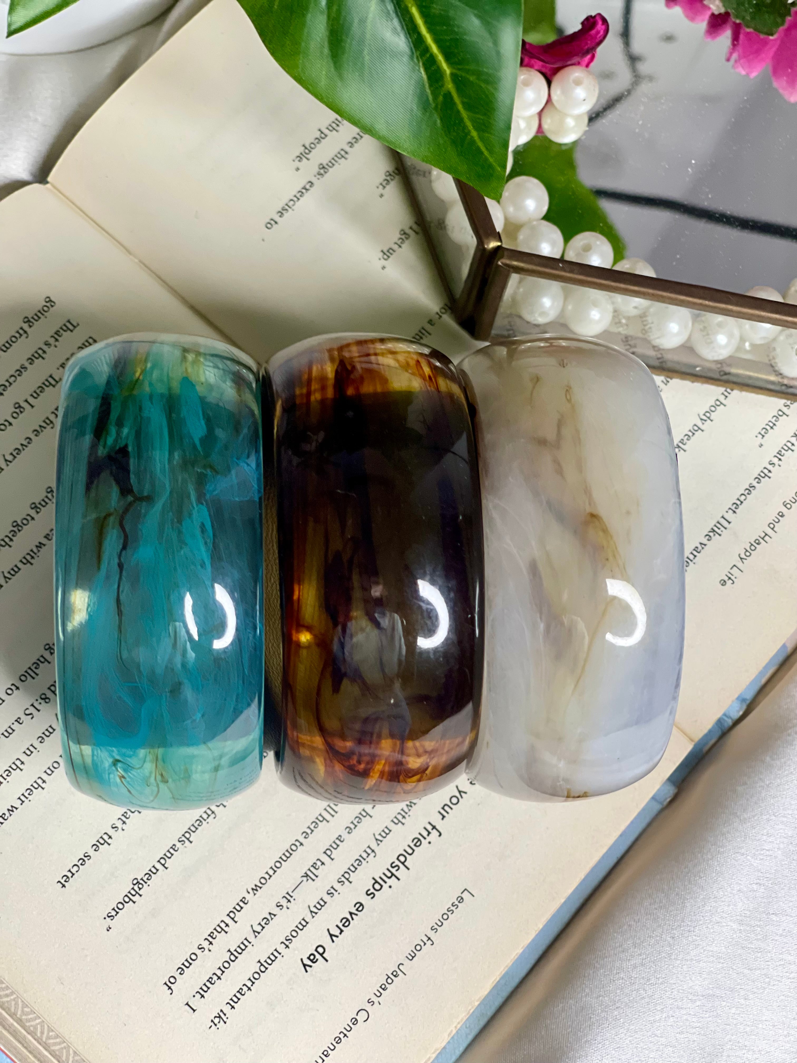 Sprinkle Resin Bangle Stack