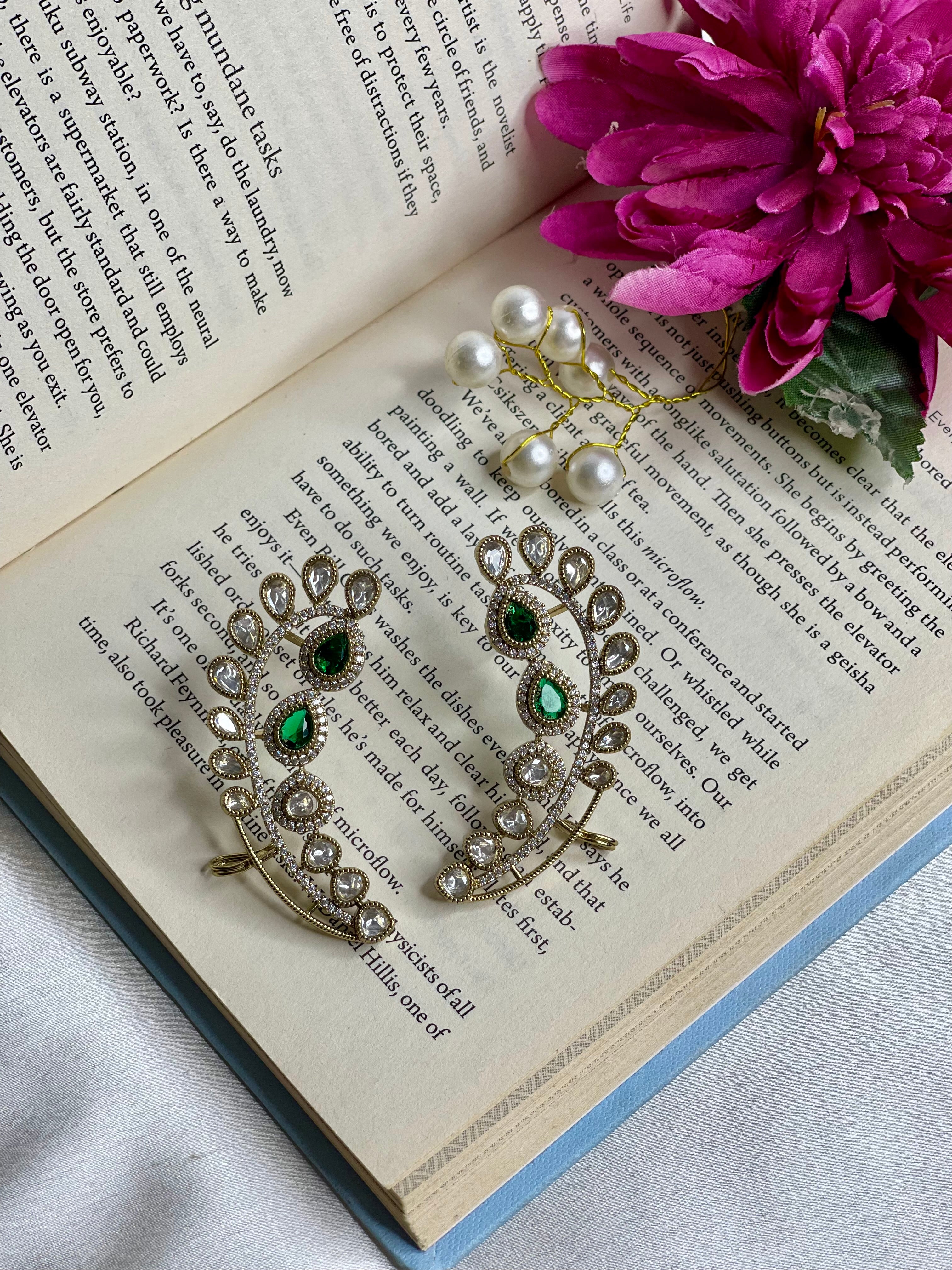 Emerald Crescent Kundan Earcuff