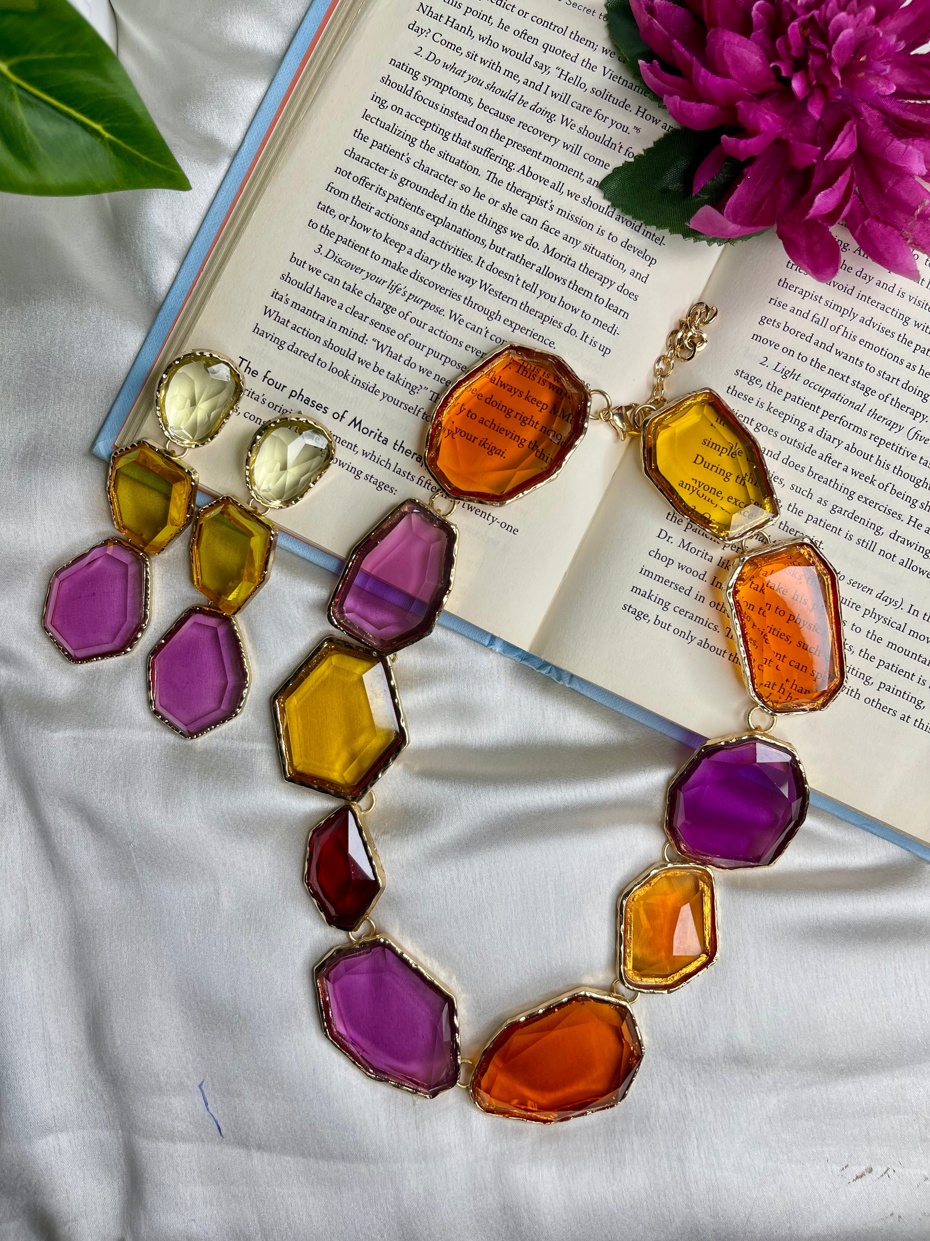Multicolor Glass Statement Necklace set