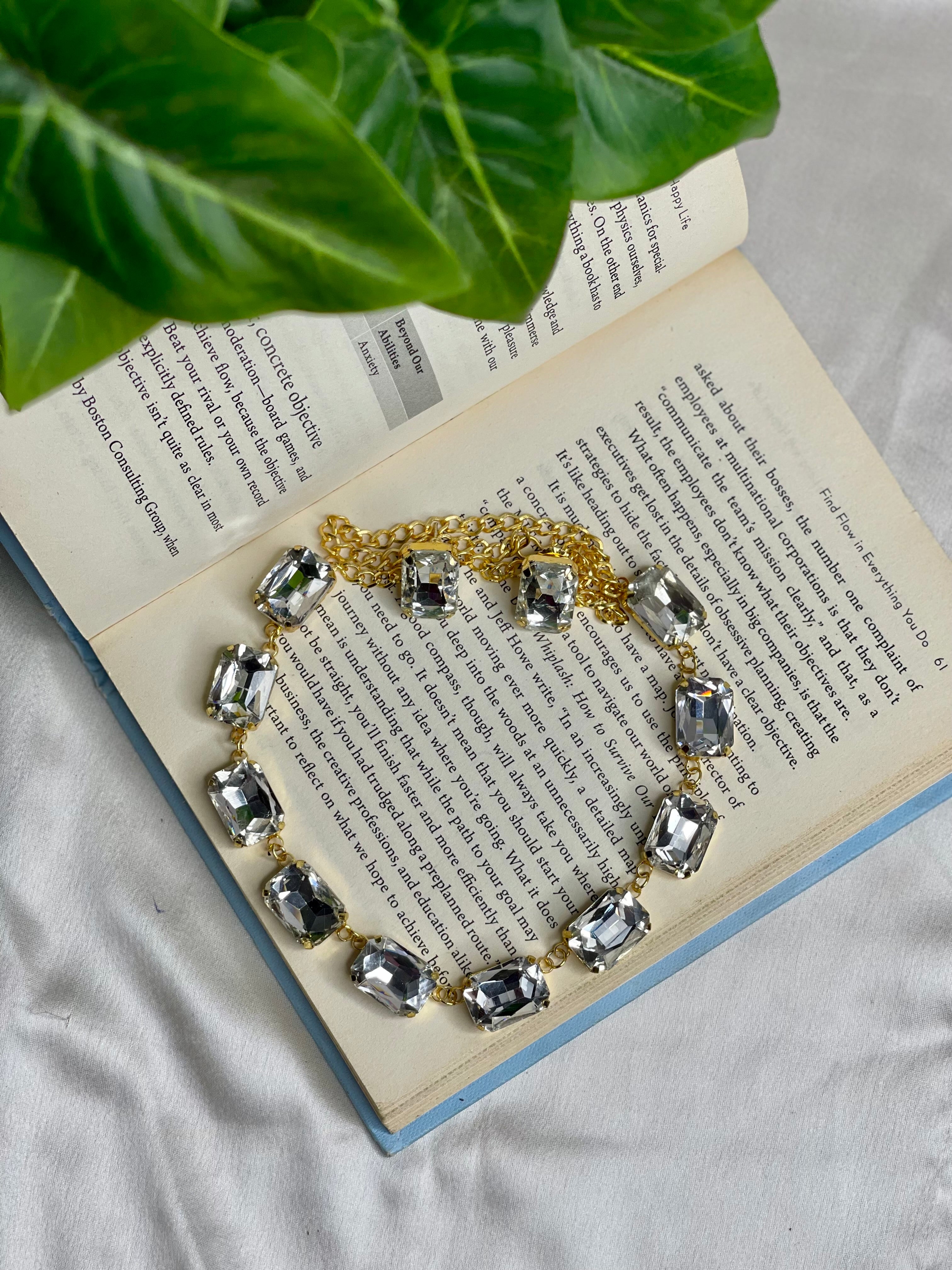 White Radiant Crystal Neckpiece