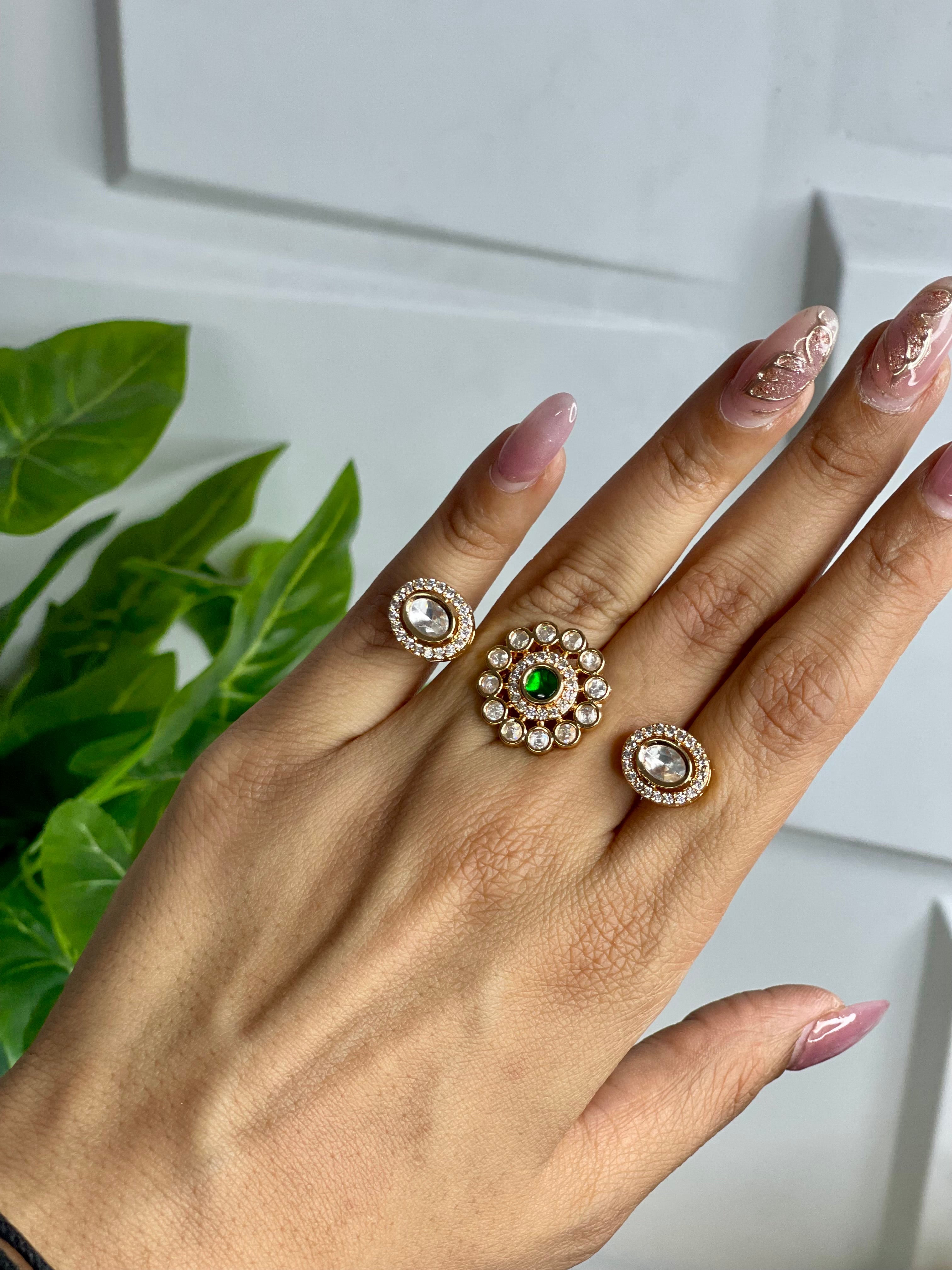 Emerald 2 Finger Rani Ring