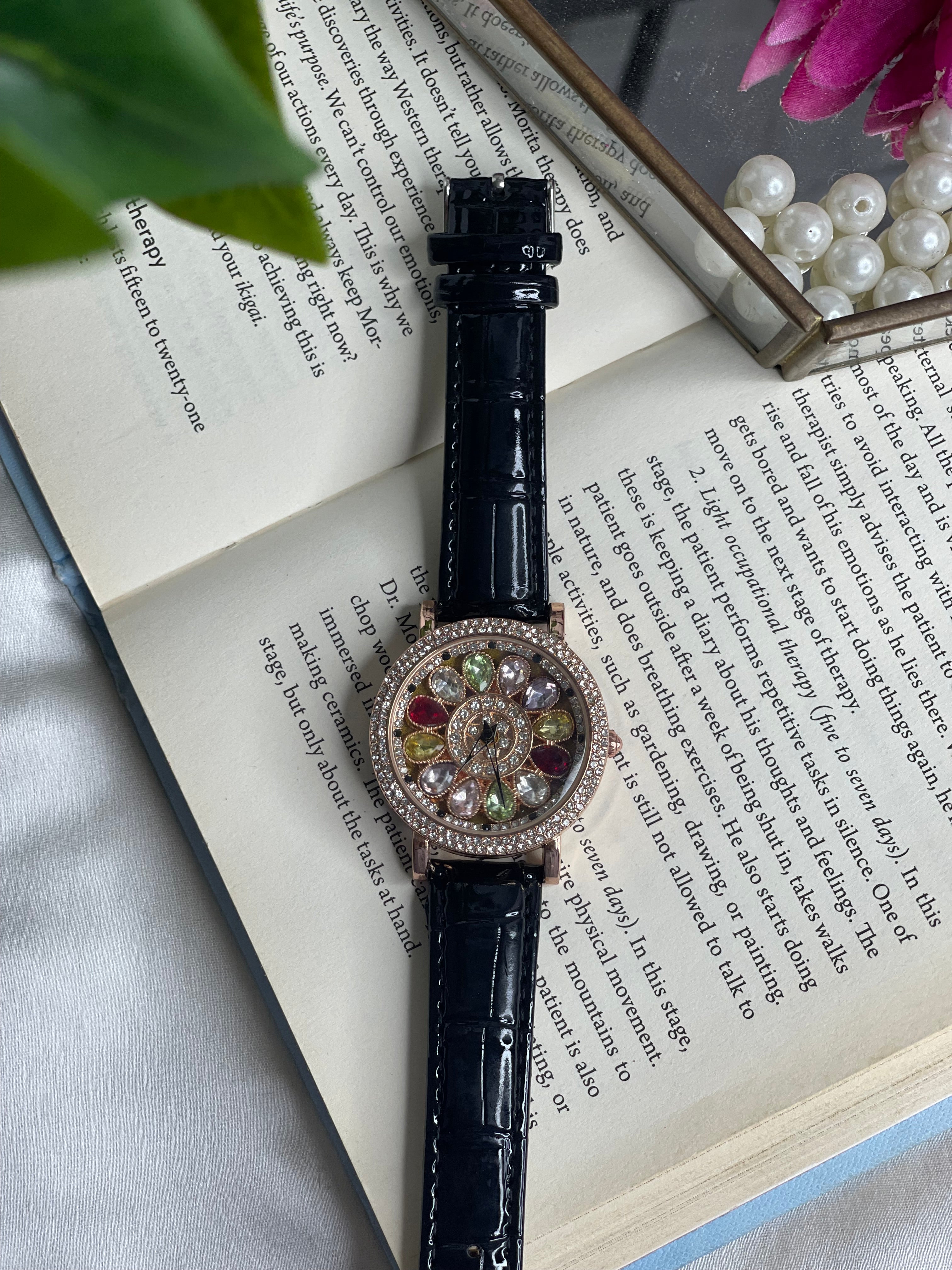 Revolving Dial Luxe Watch