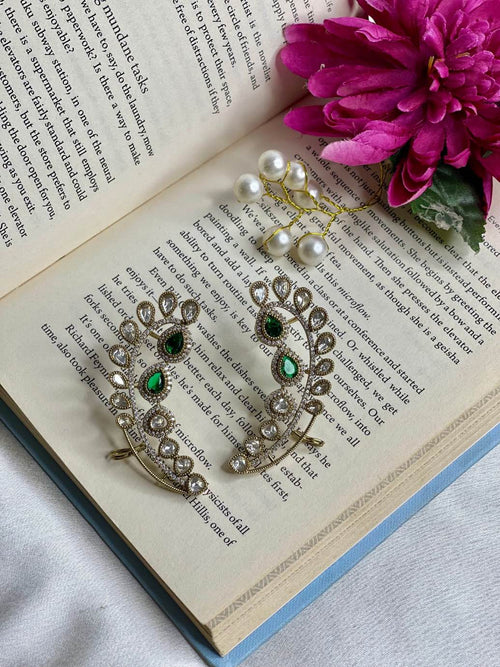 Emerald Crescent Kundan Earcuff