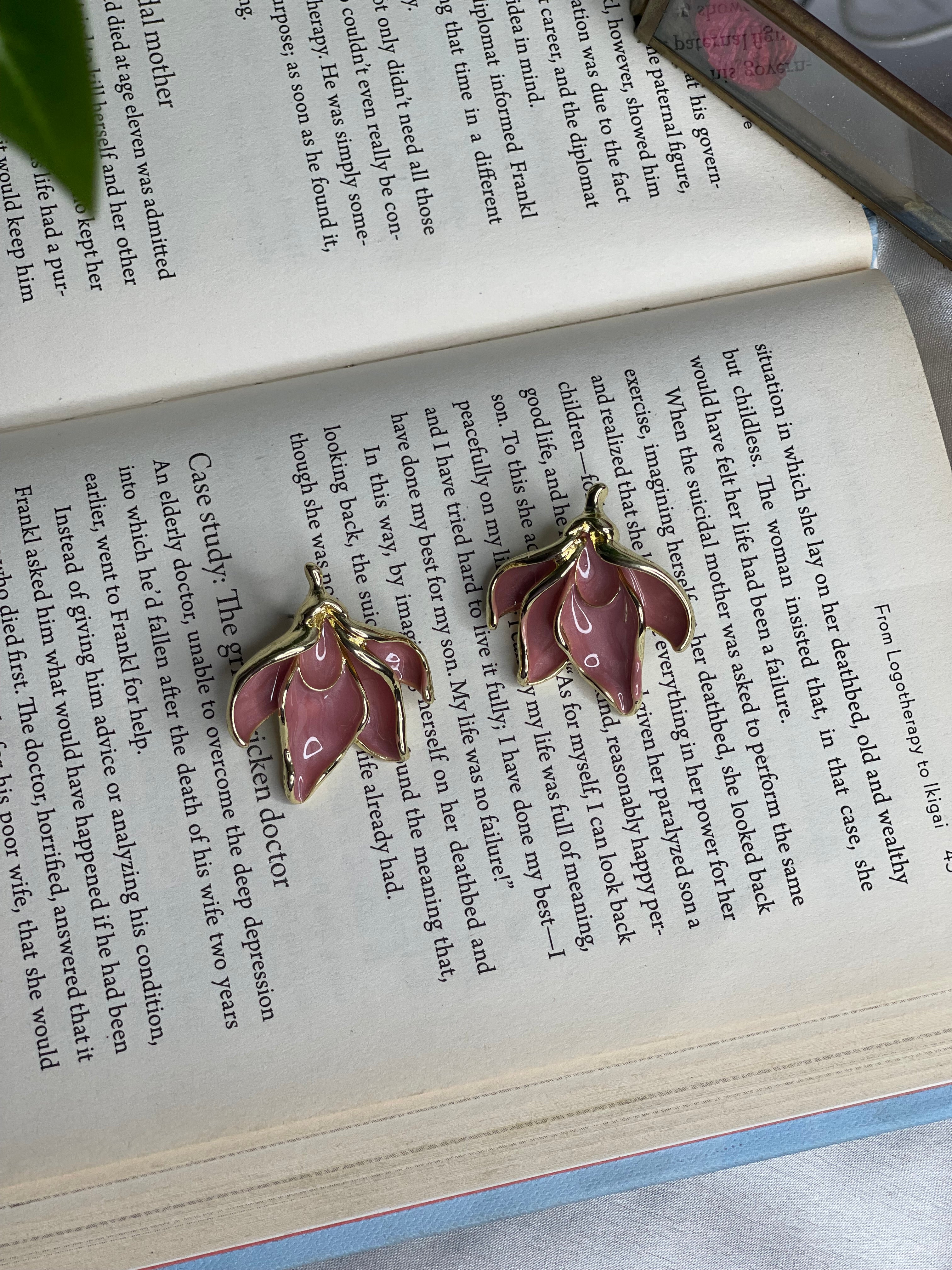Mauve Pink Bloom Earrings
