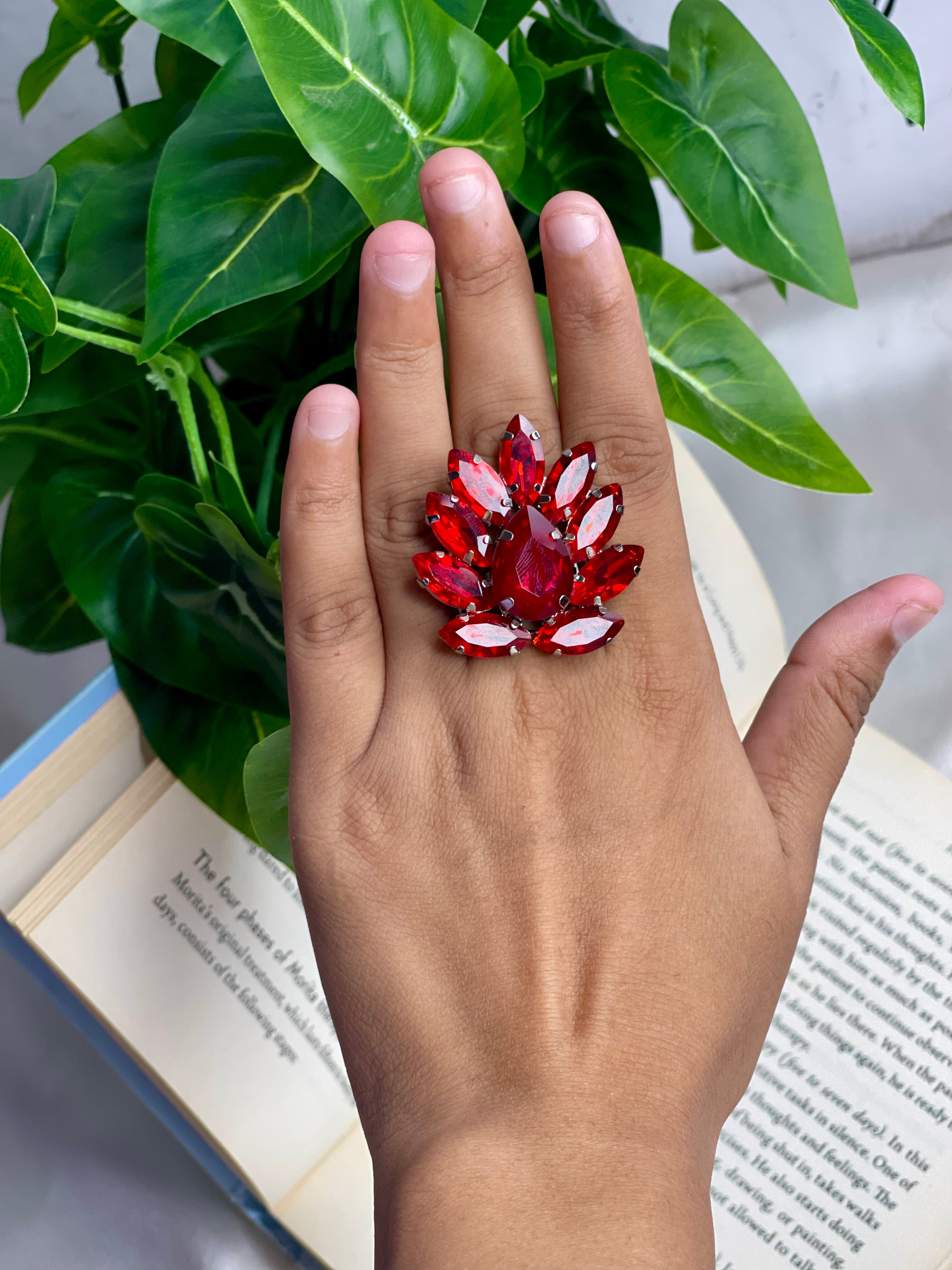 Red Swan Ring