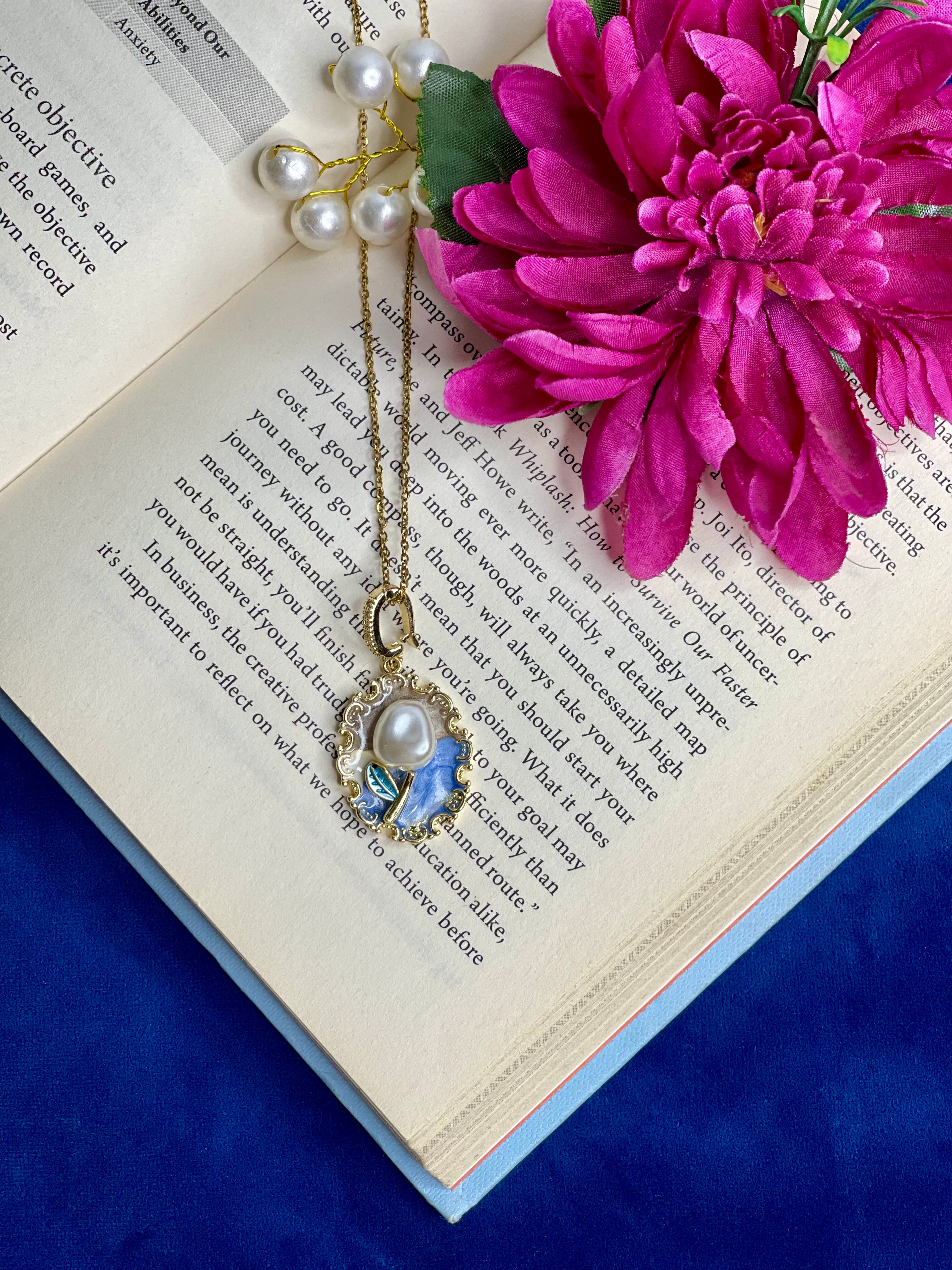 Pearl Leaf Pendant Necklace