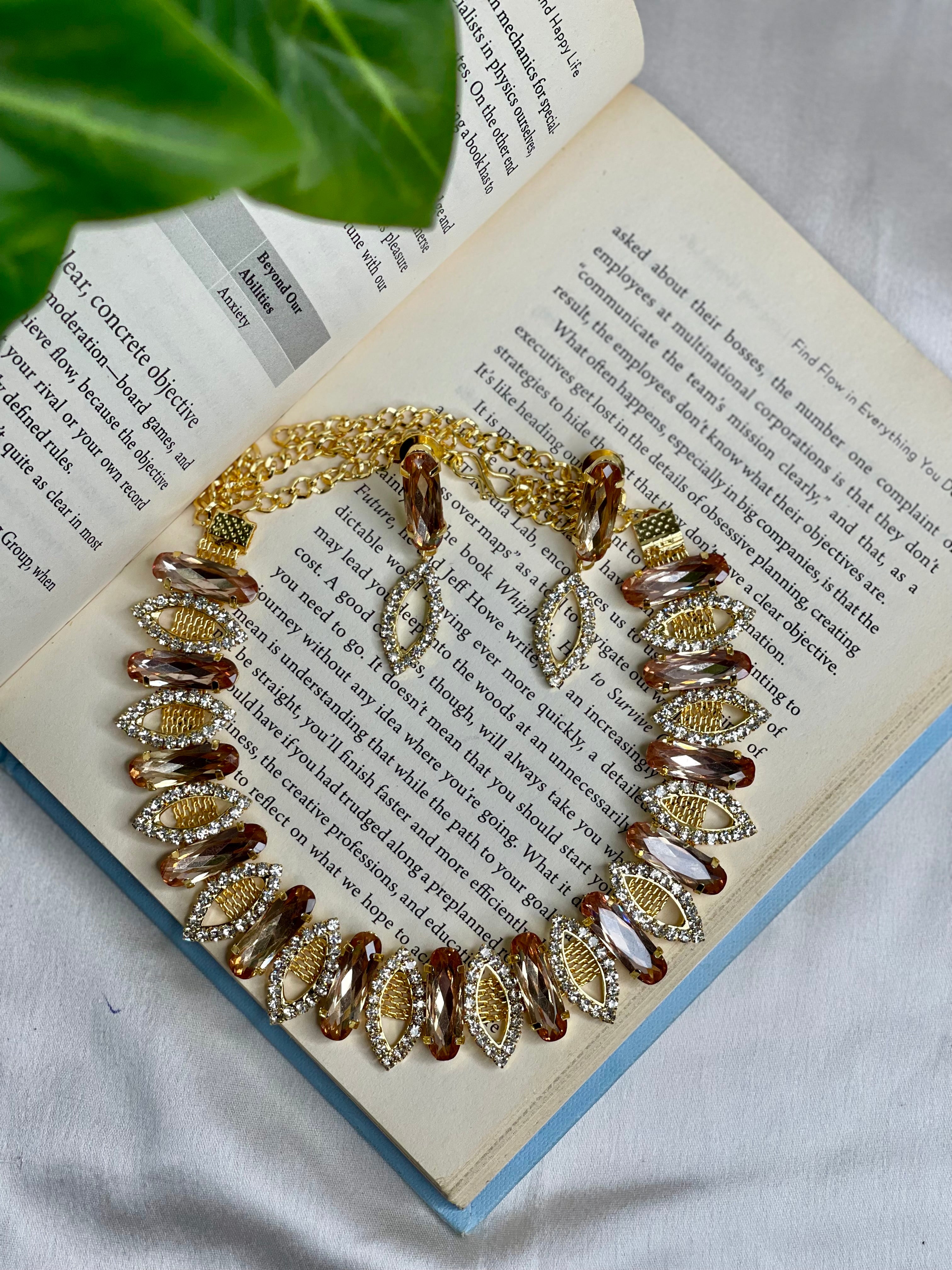 Peach Radiant Neckpiece Set