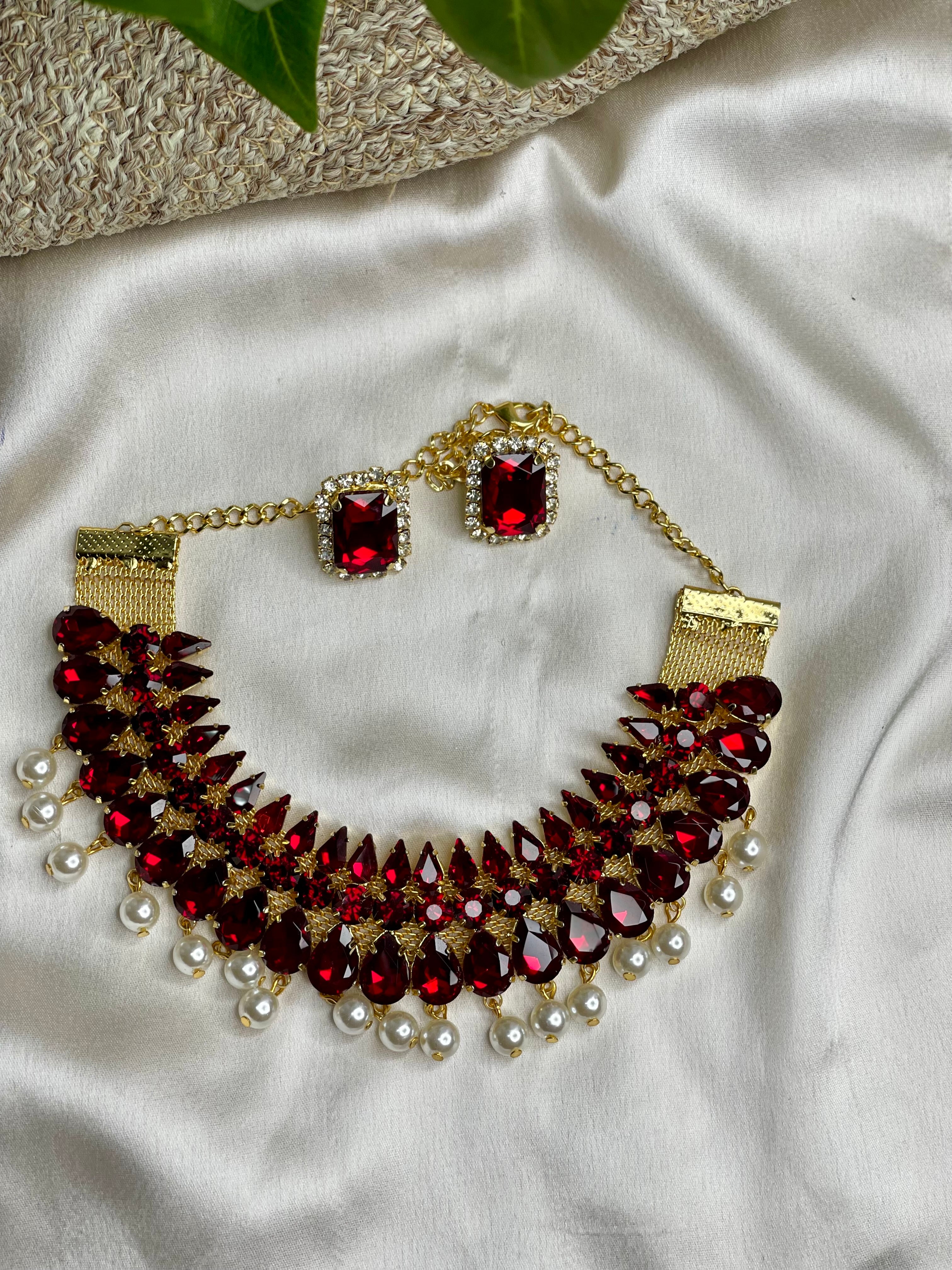 Red Bliss Neckpiece Set