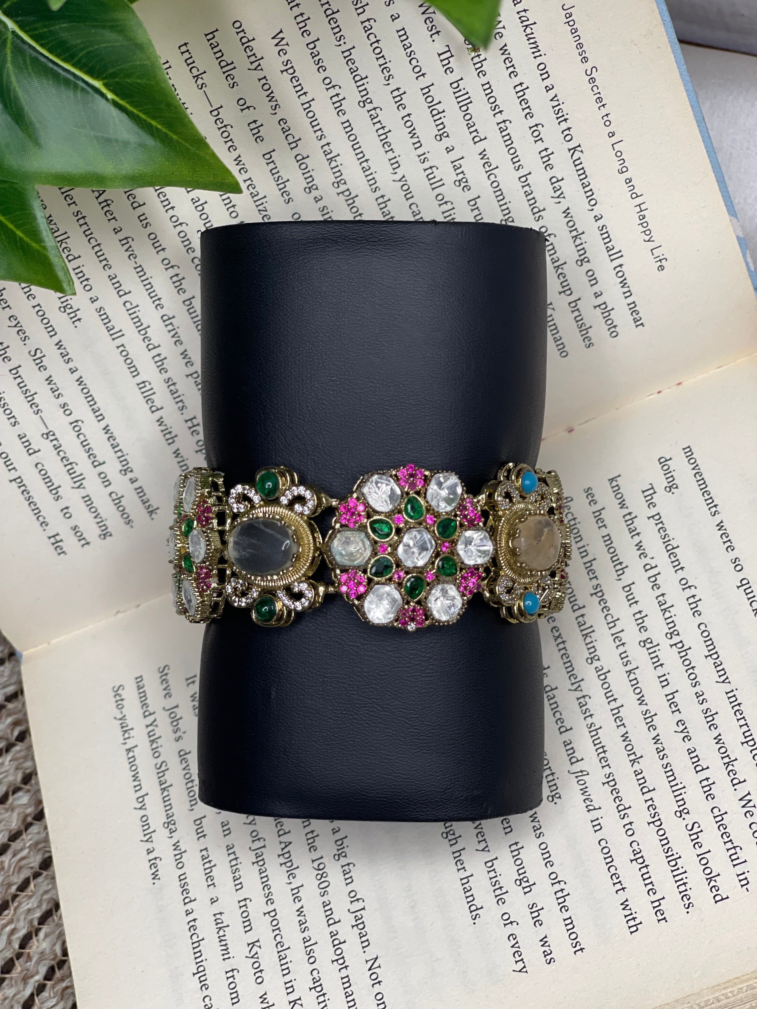 Regal Navratna Heritage Statement Cuff