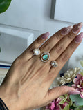Mint Royale 2 Finger Ring