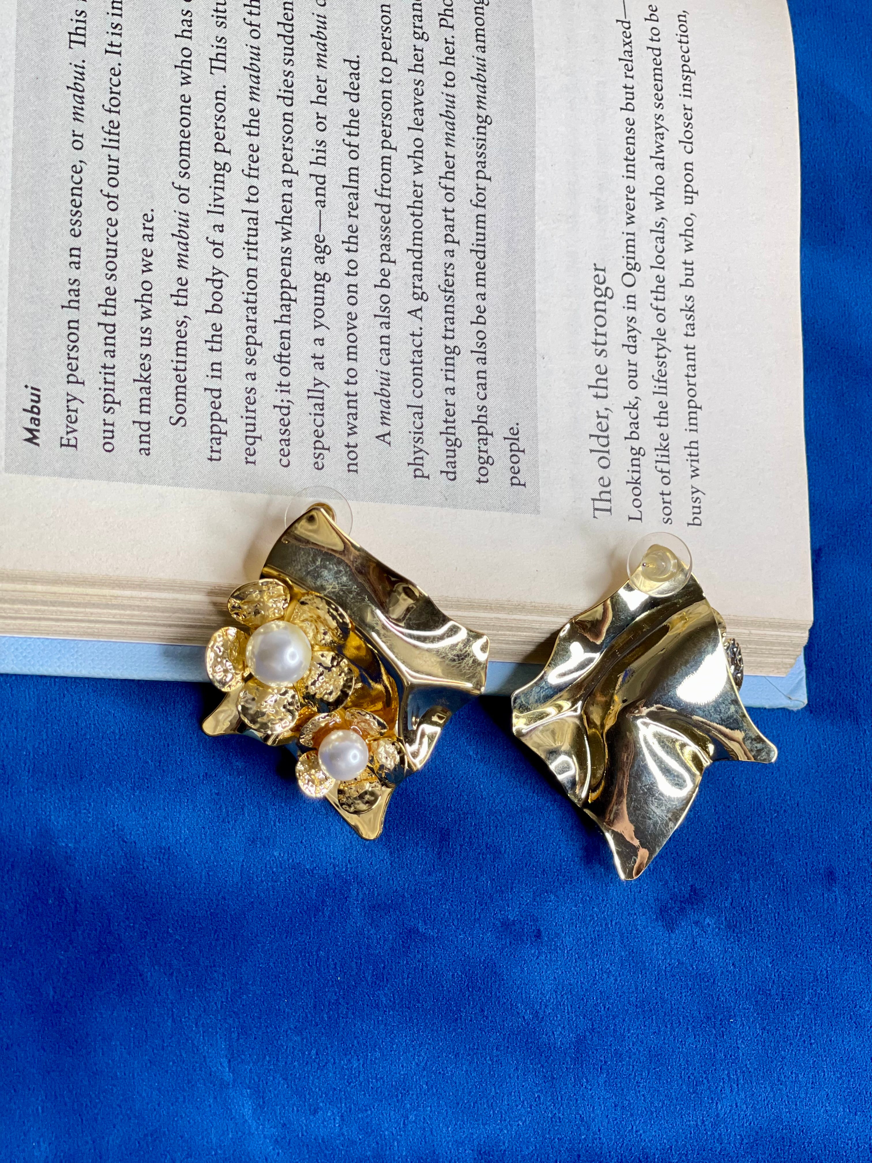 Pearl Bloom Sculpted Earrings