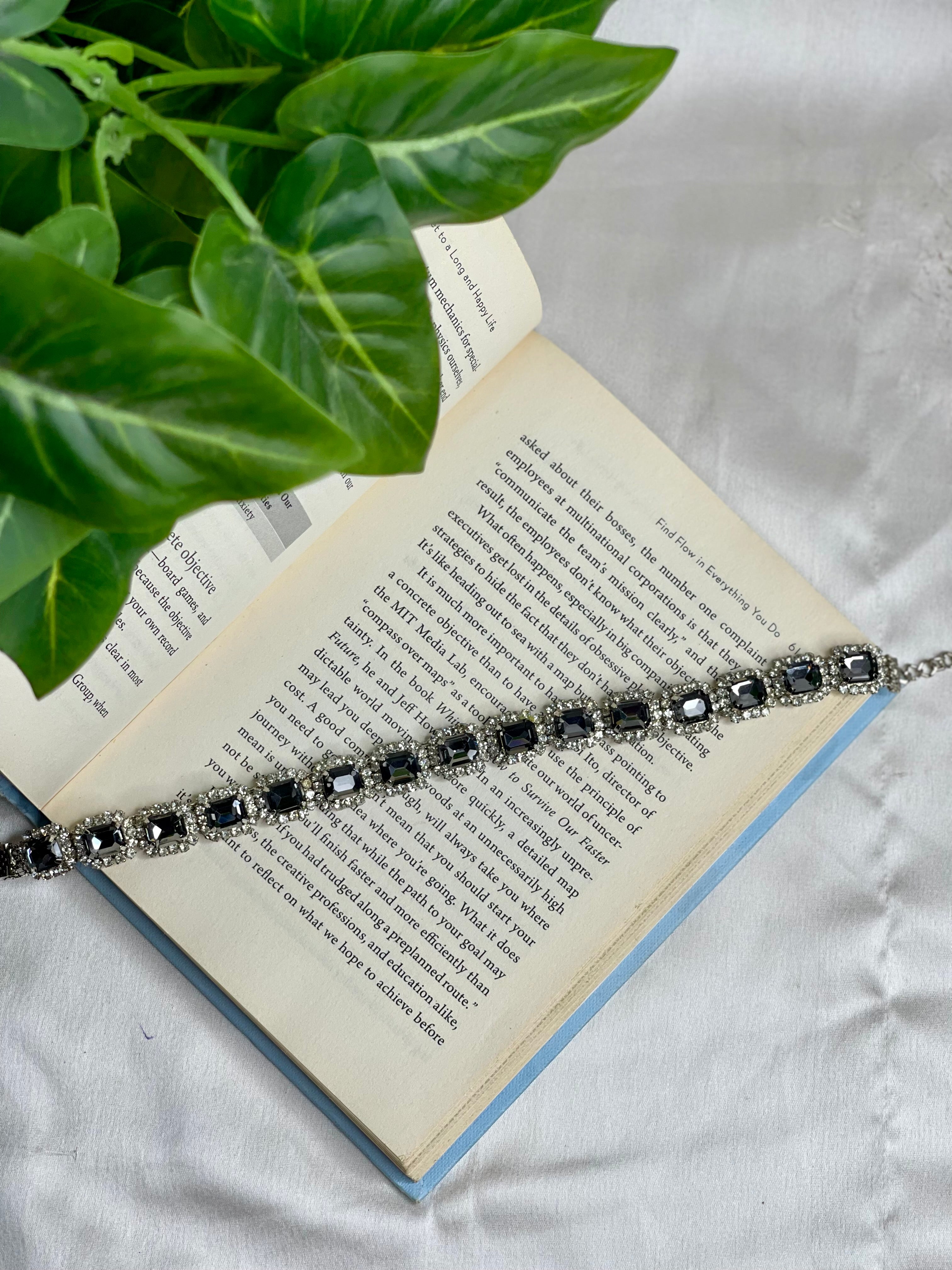 Grey Sparkle Necklace