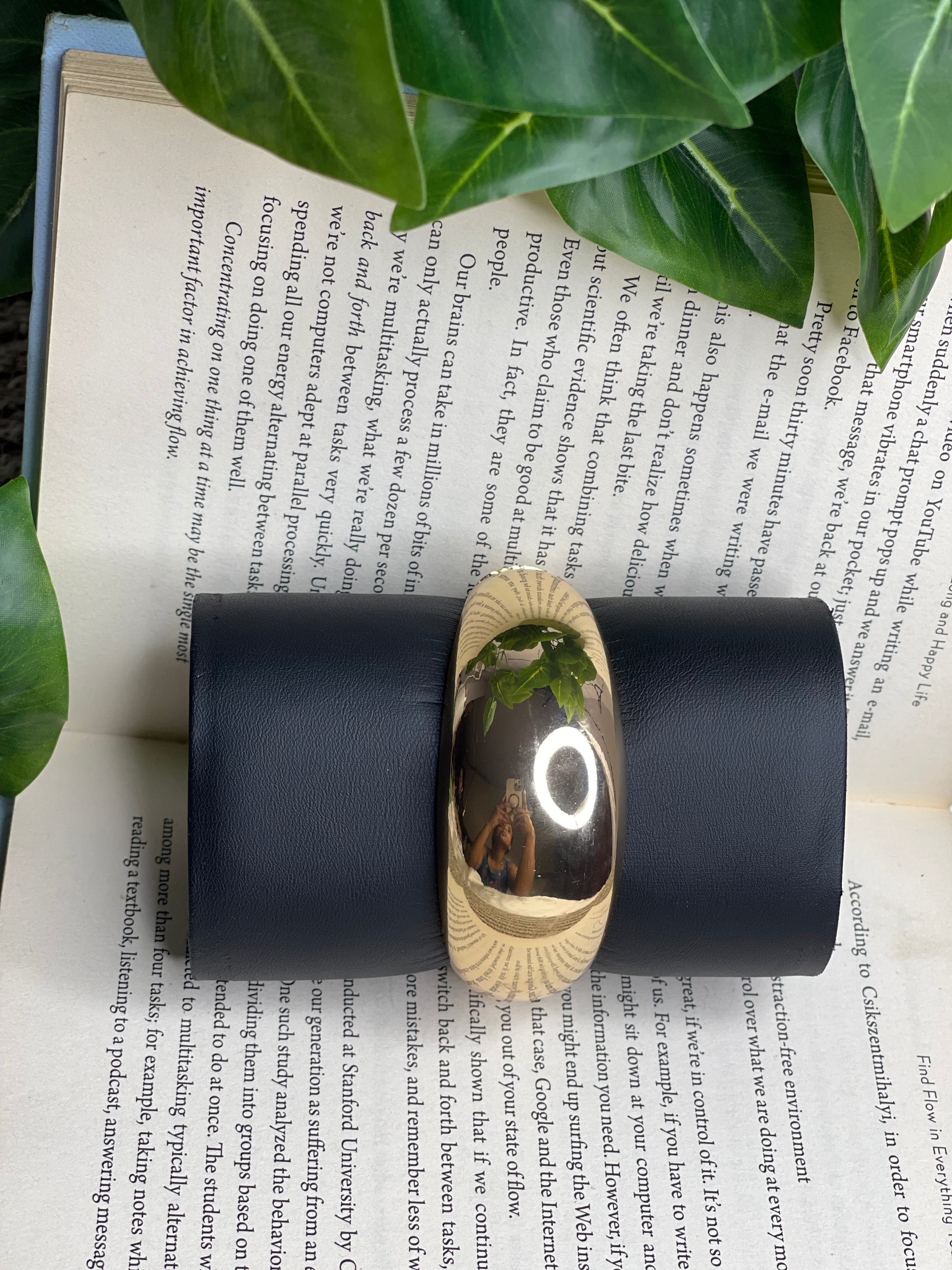 Geometric Openable Cuff