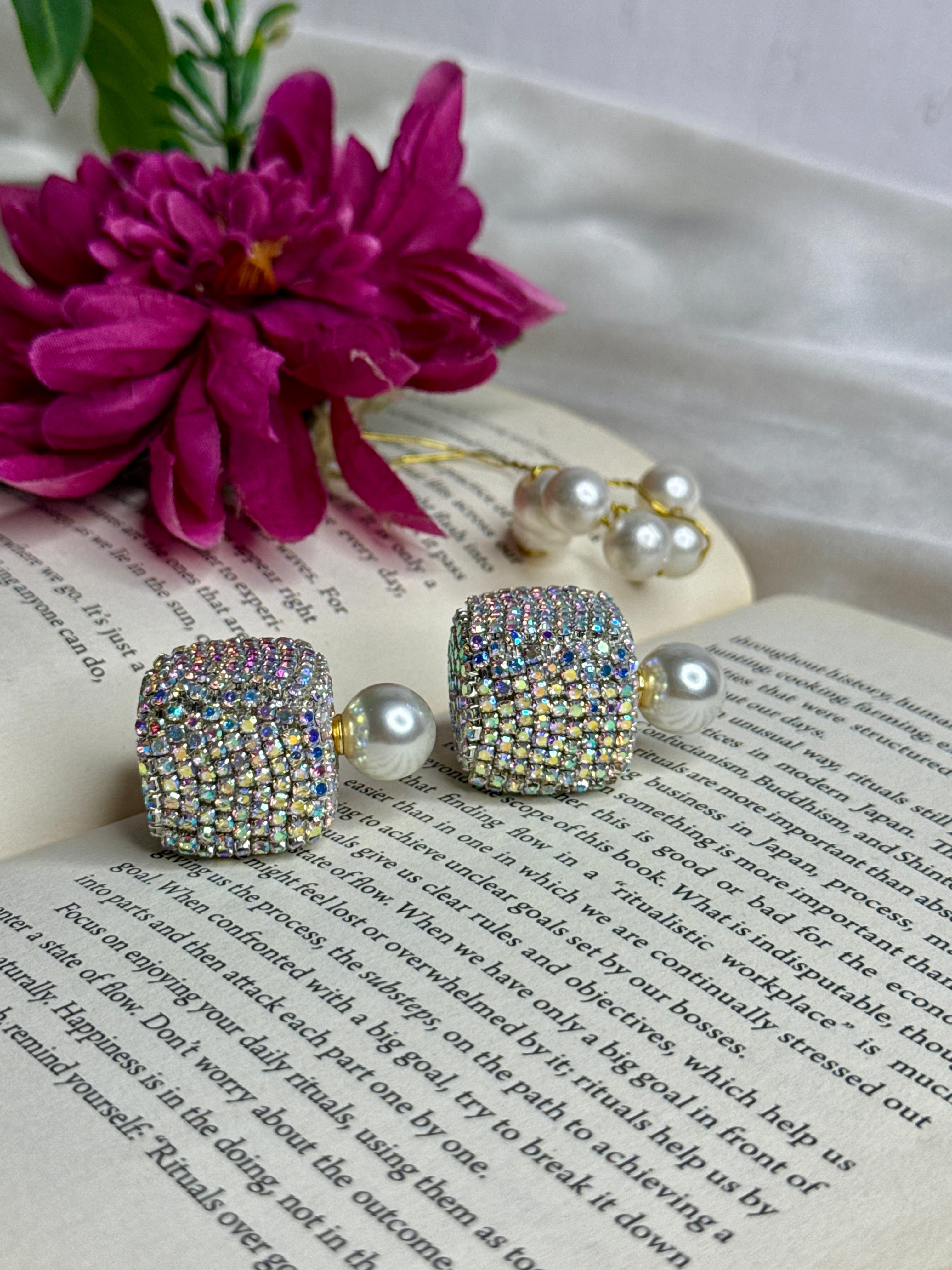 Aurora Pearl Cube Earrings
