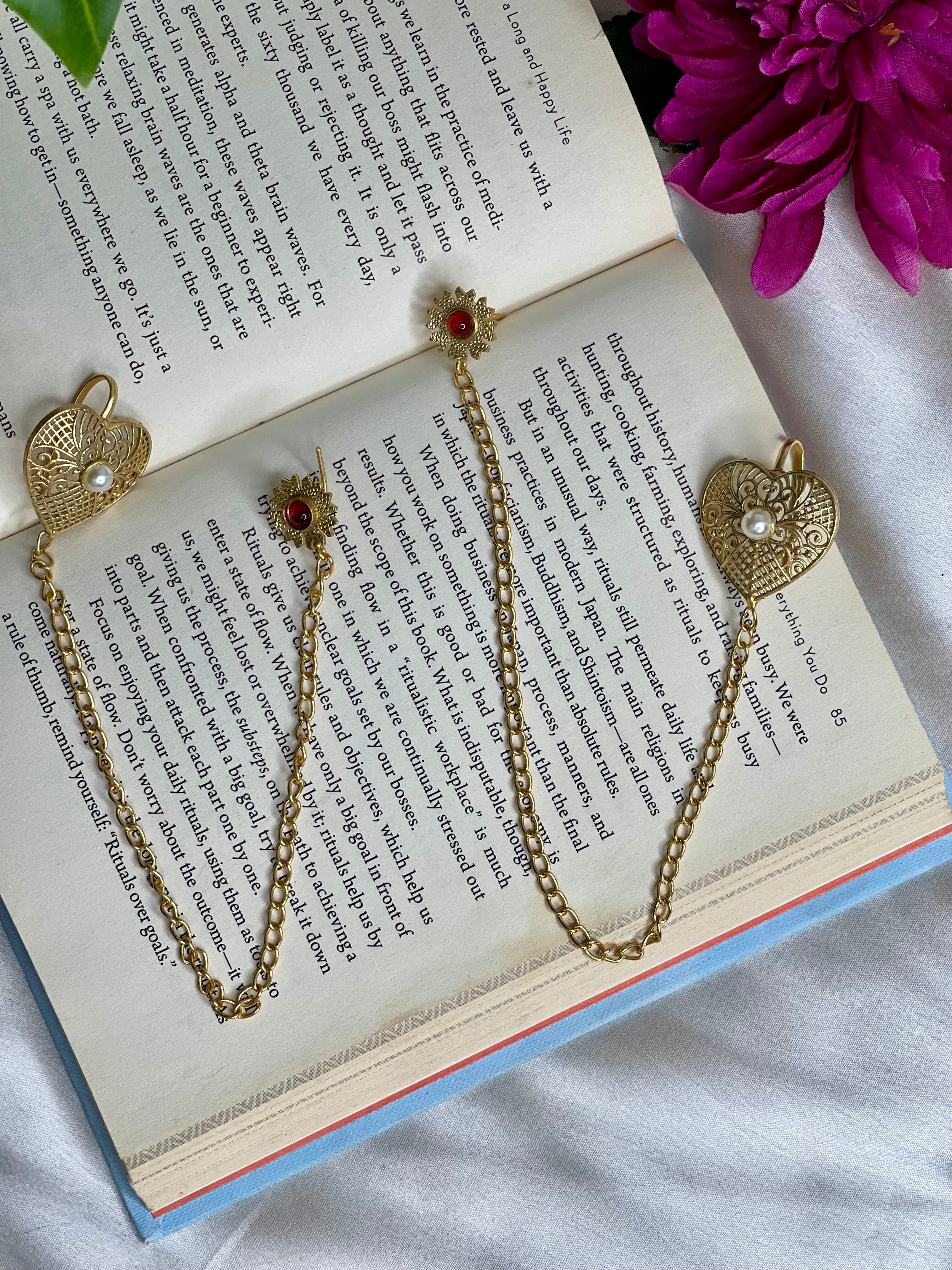 Golden Heart Kaan Chain Earrings