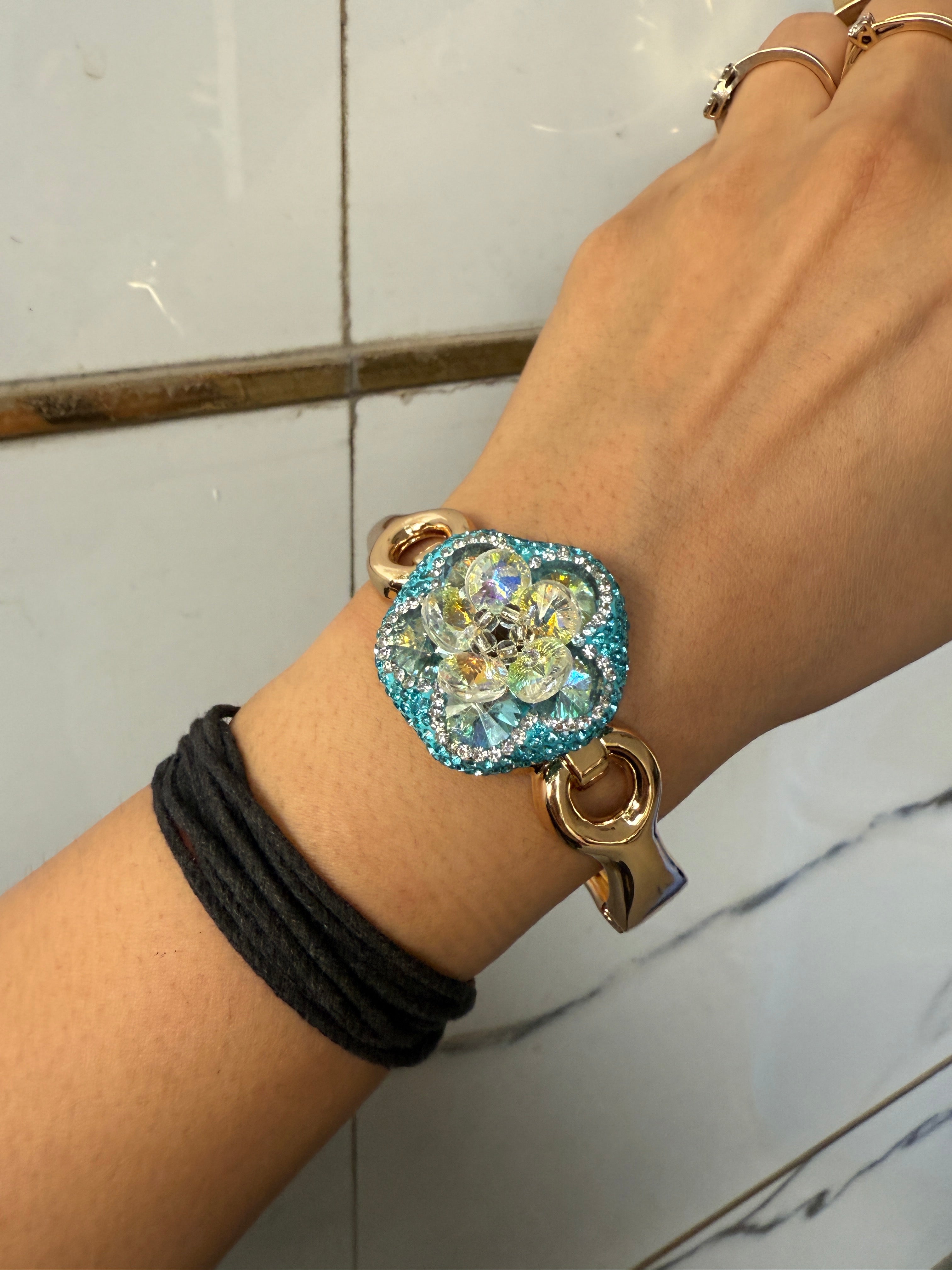 Turquoise Crystal Stone Flower Bracelet