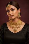 Royal Heritage Choker Set With Maang Tikka