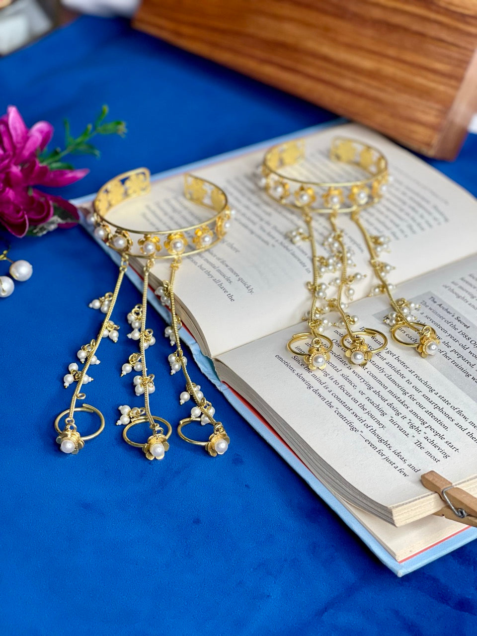 Pearl Bloom Hathphool Bracelet