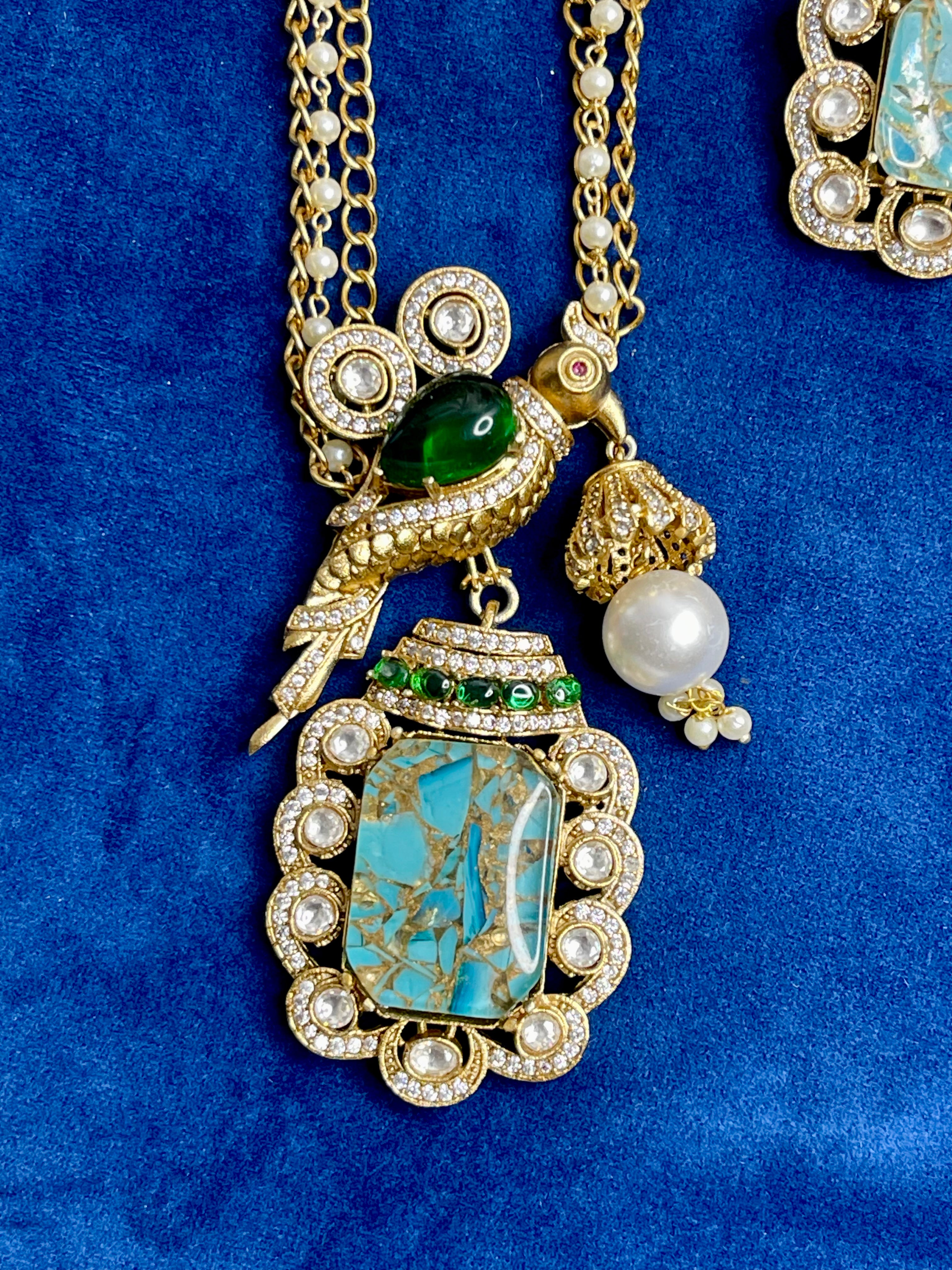 Turquoise Bird Motif Pendant Set