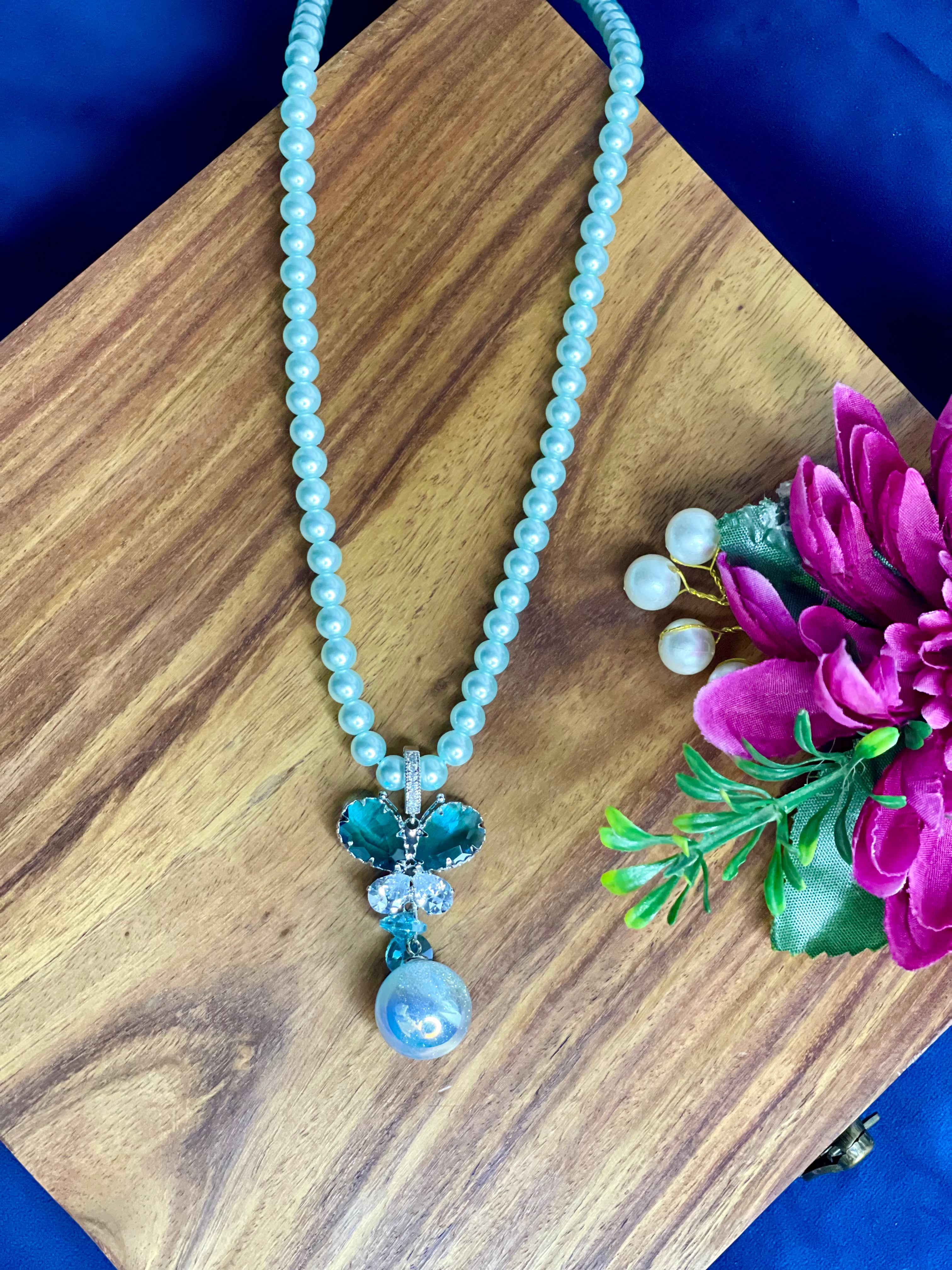 Blue Butterfly Pearl Necklace Set
