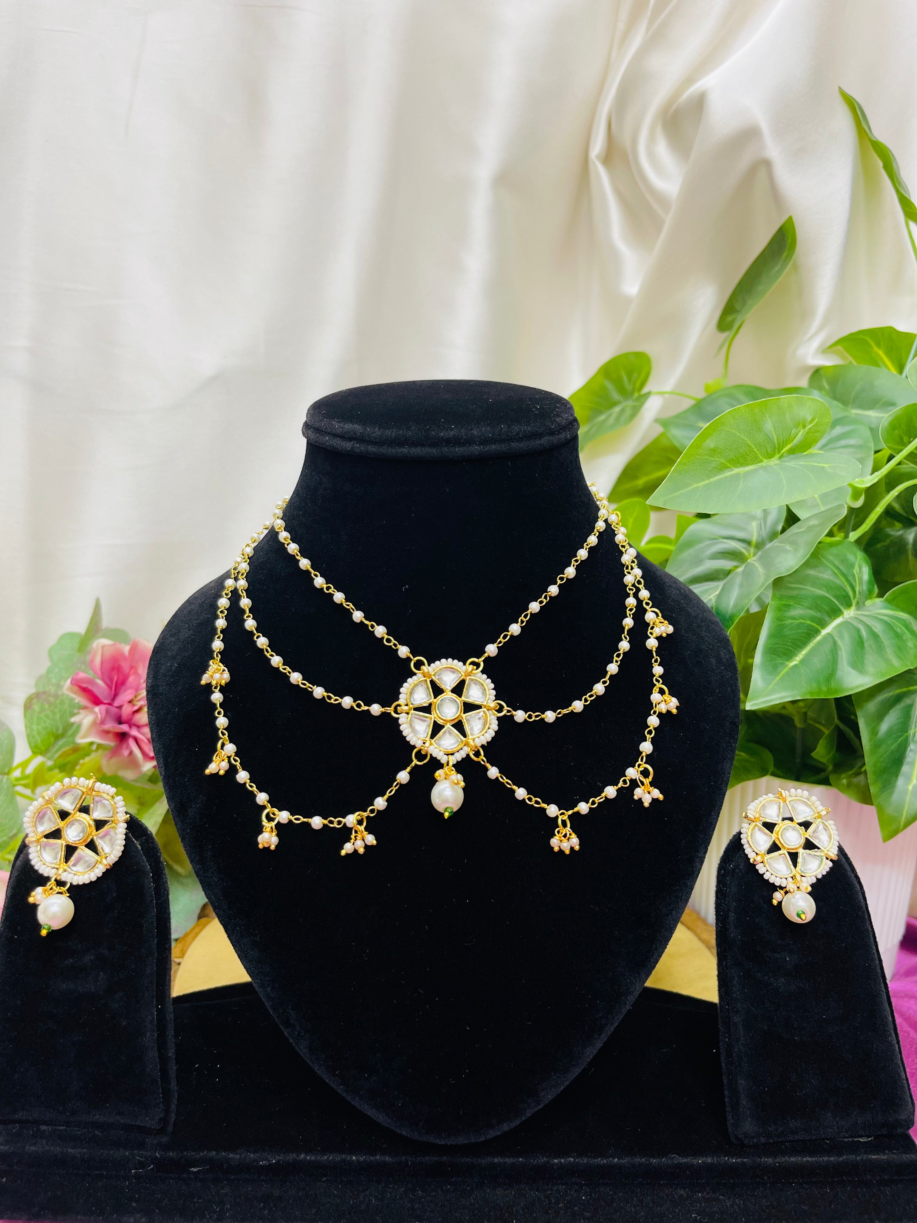 Noor Pearl Layered Necklace Set