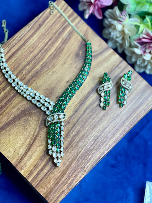 Emerald Royale Necklace Set