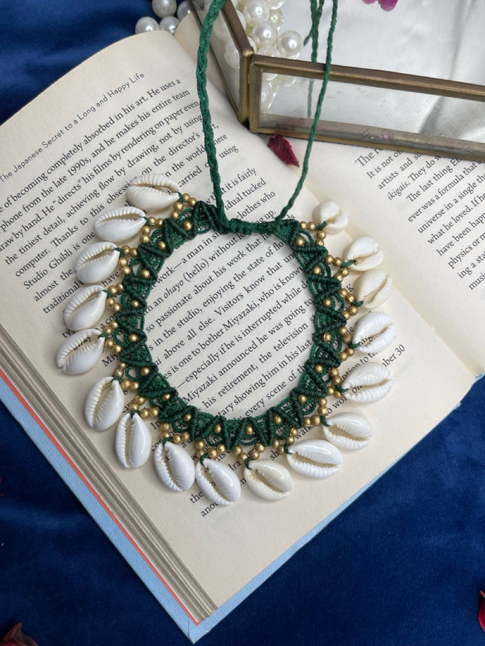 Green Ocean Shell Necklace