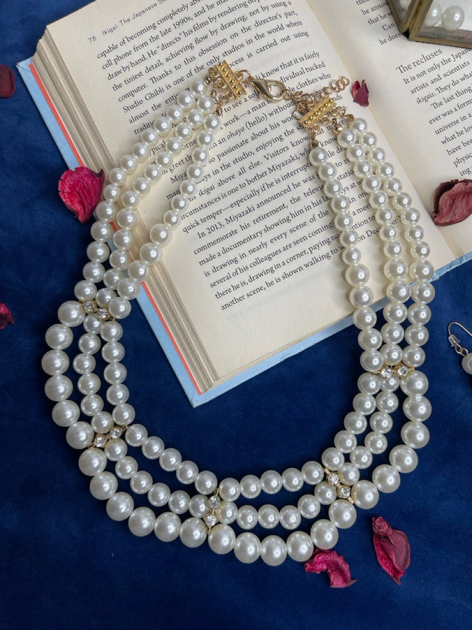 Classic Pearl Layered Necklace Set