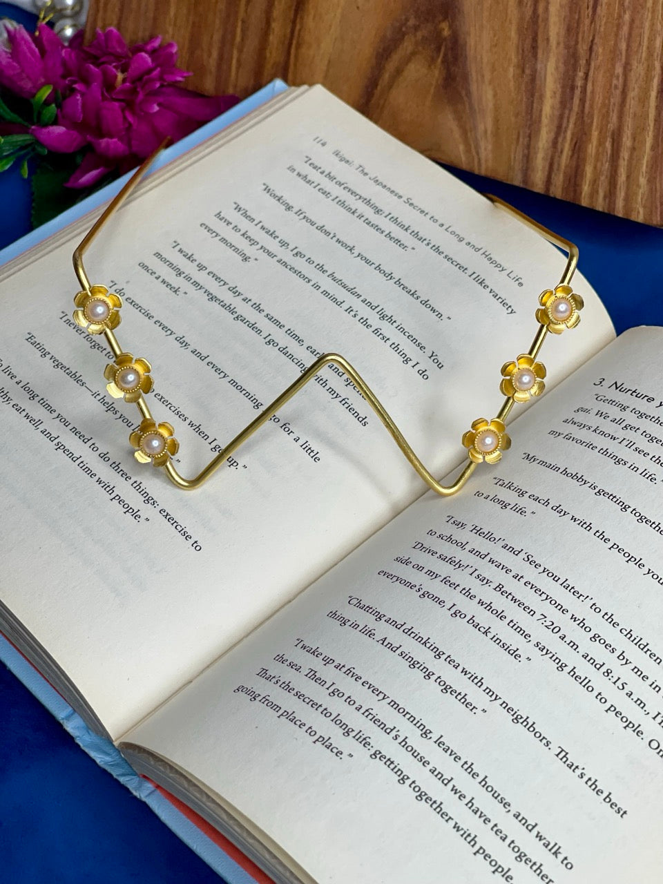 Golden Pearl Zigzag Facelet