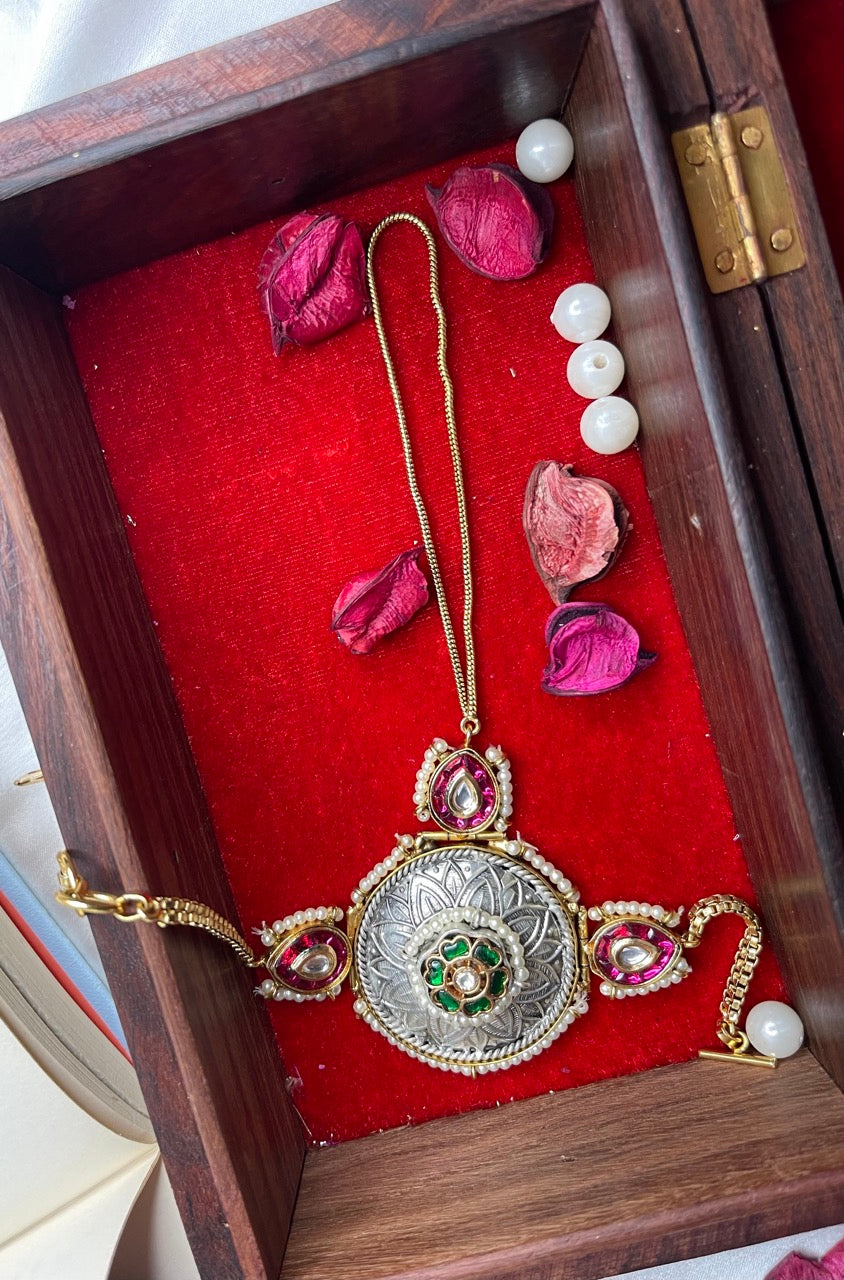 Ruby Rajwadi Fusion Hathphool