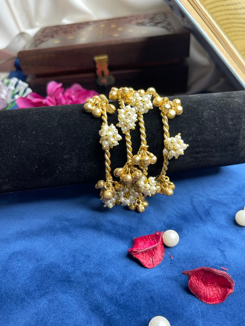 Noor Pearl Ghunghroo Bangles