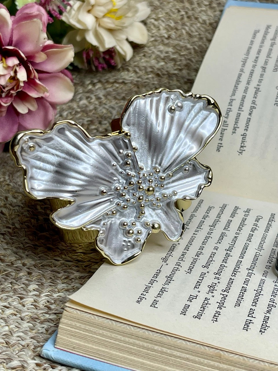 Ivory Blossom Turkish Handcuff