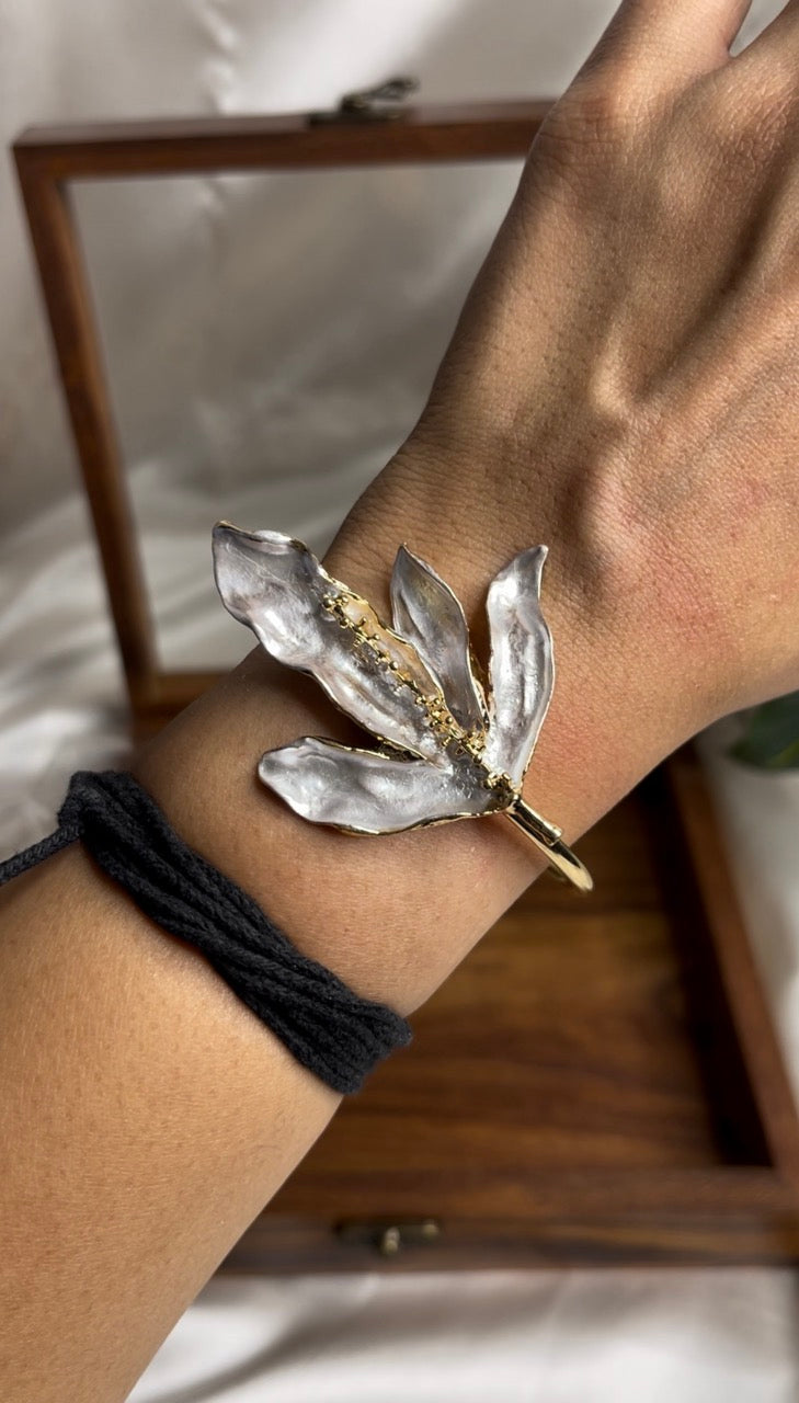 Ivory Moon Turkish Handcuff
