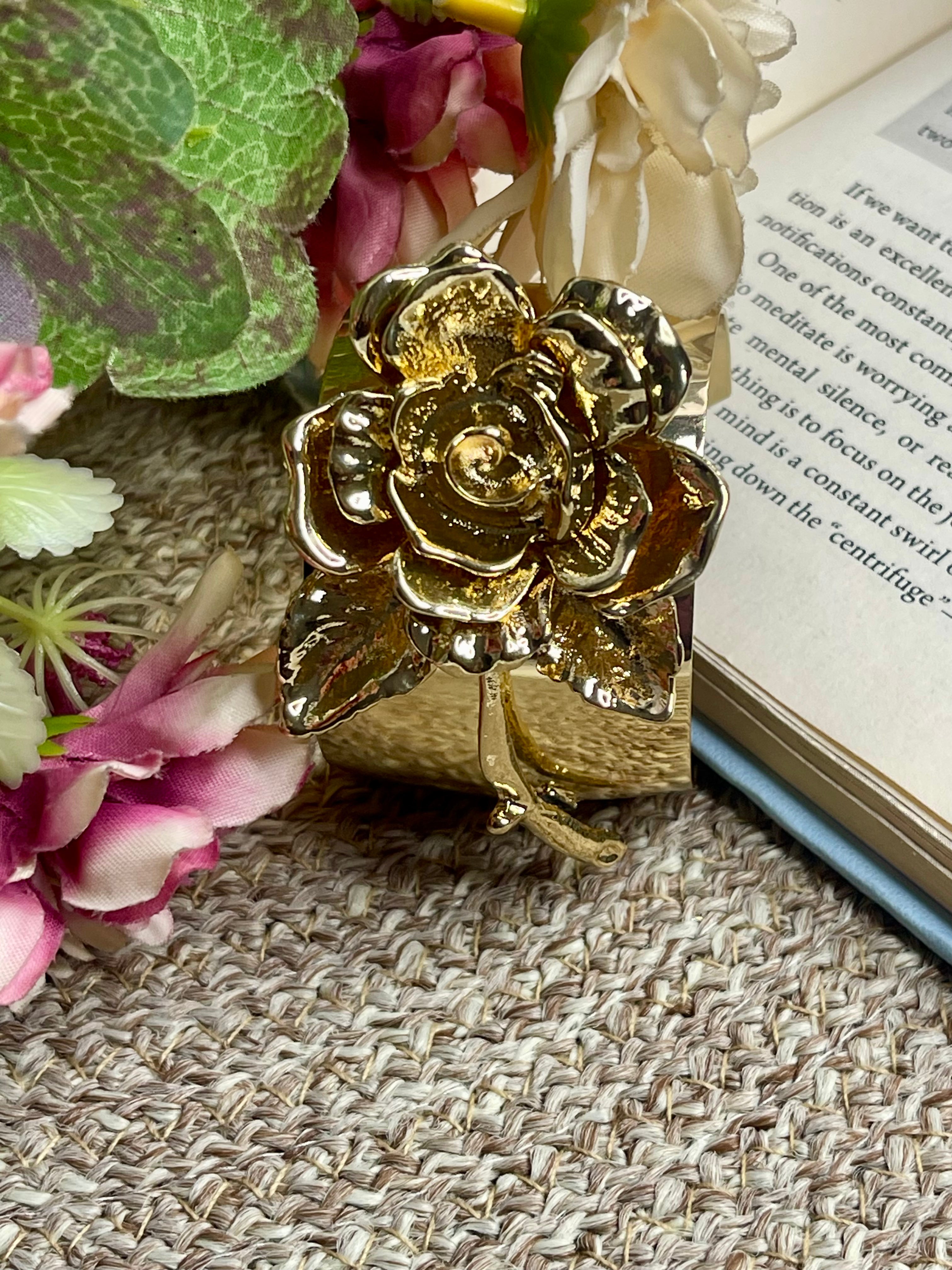 Golden Rose Handcuff