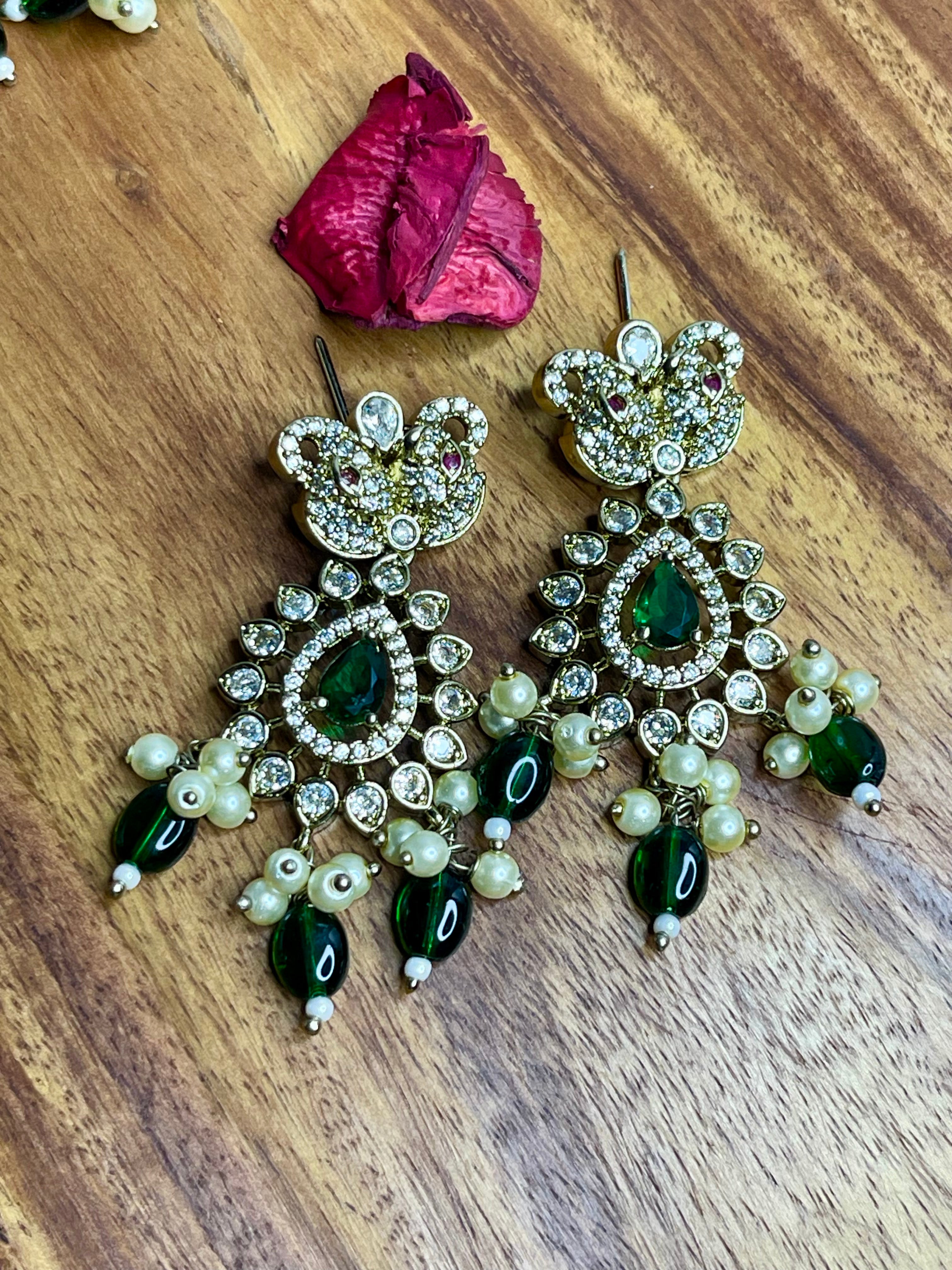 Emerald  Sitara Hasli Necklace Set