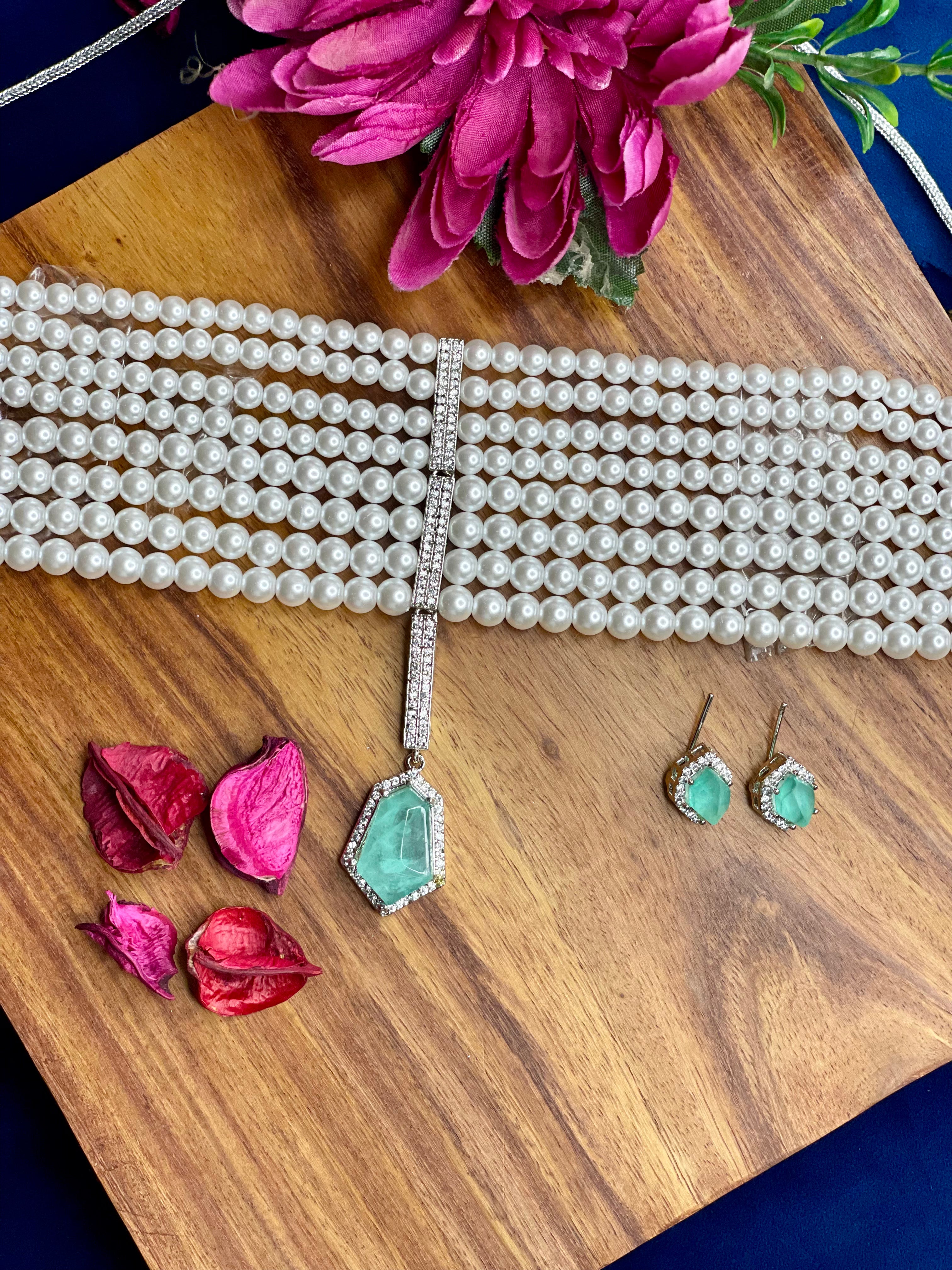 Mint Multi-Layer Pearl Drop Necklace Set